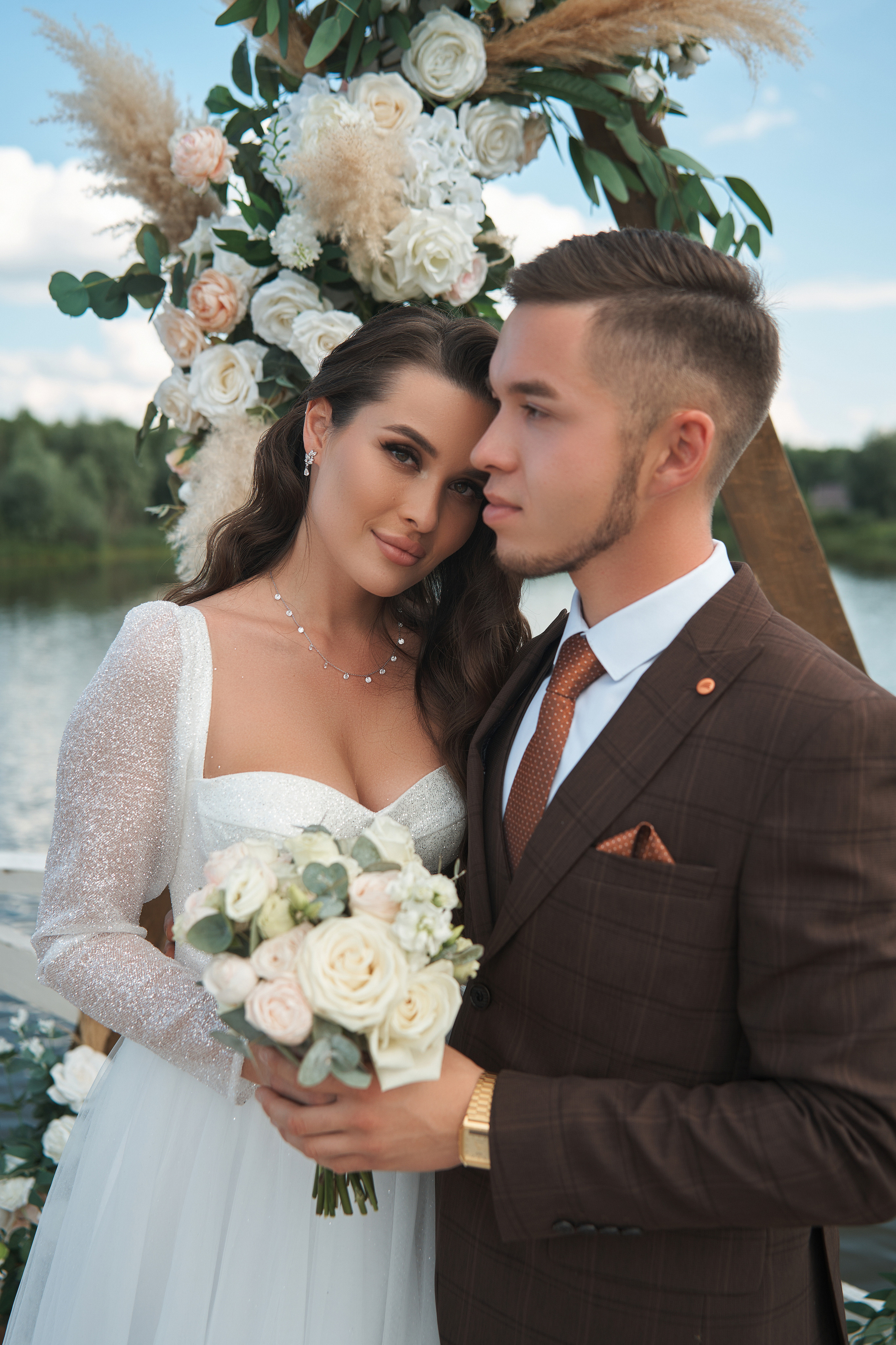 Руслан и Эльвина. Выездная регистрация. Ресторан. Фотограф Уфа Екатерина Пашина