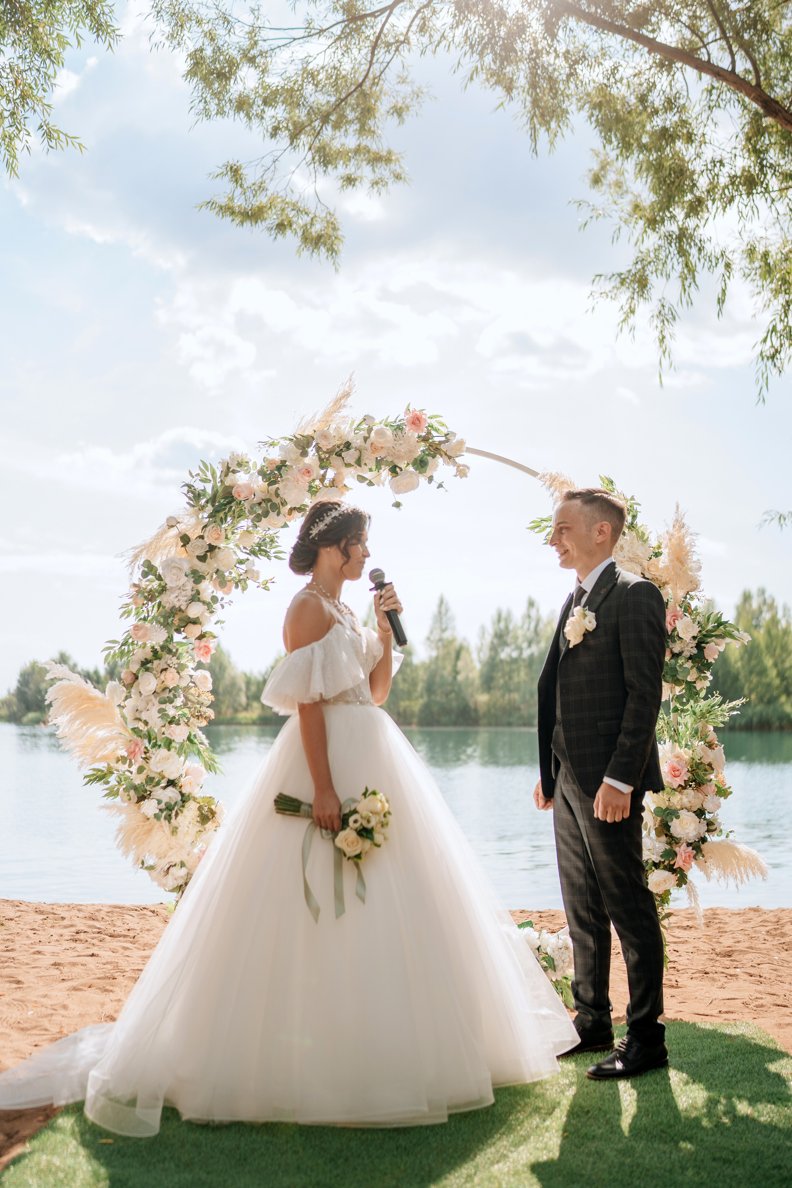 Владимир и Алина. Выездная регистрация. Ресторан. Фотограф Уфа Екатерина Пашина