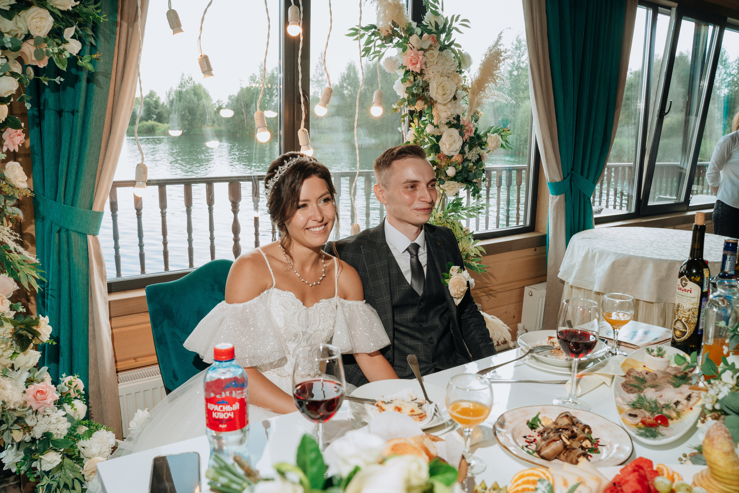Владимир и Алина. Выездная регистрация. Ресторан. Фотограф Уфа Екатерина Пашина