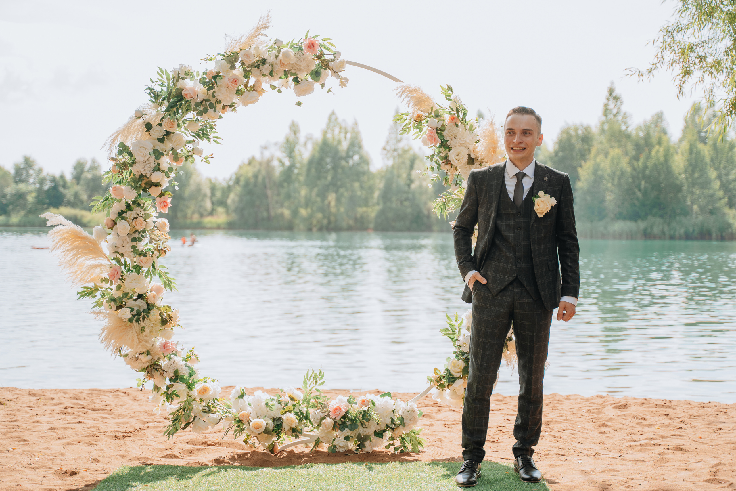 Владимир и Алина. Выездная регистрация. Ресторан. Фотограф Уфа Екатерина Пашина