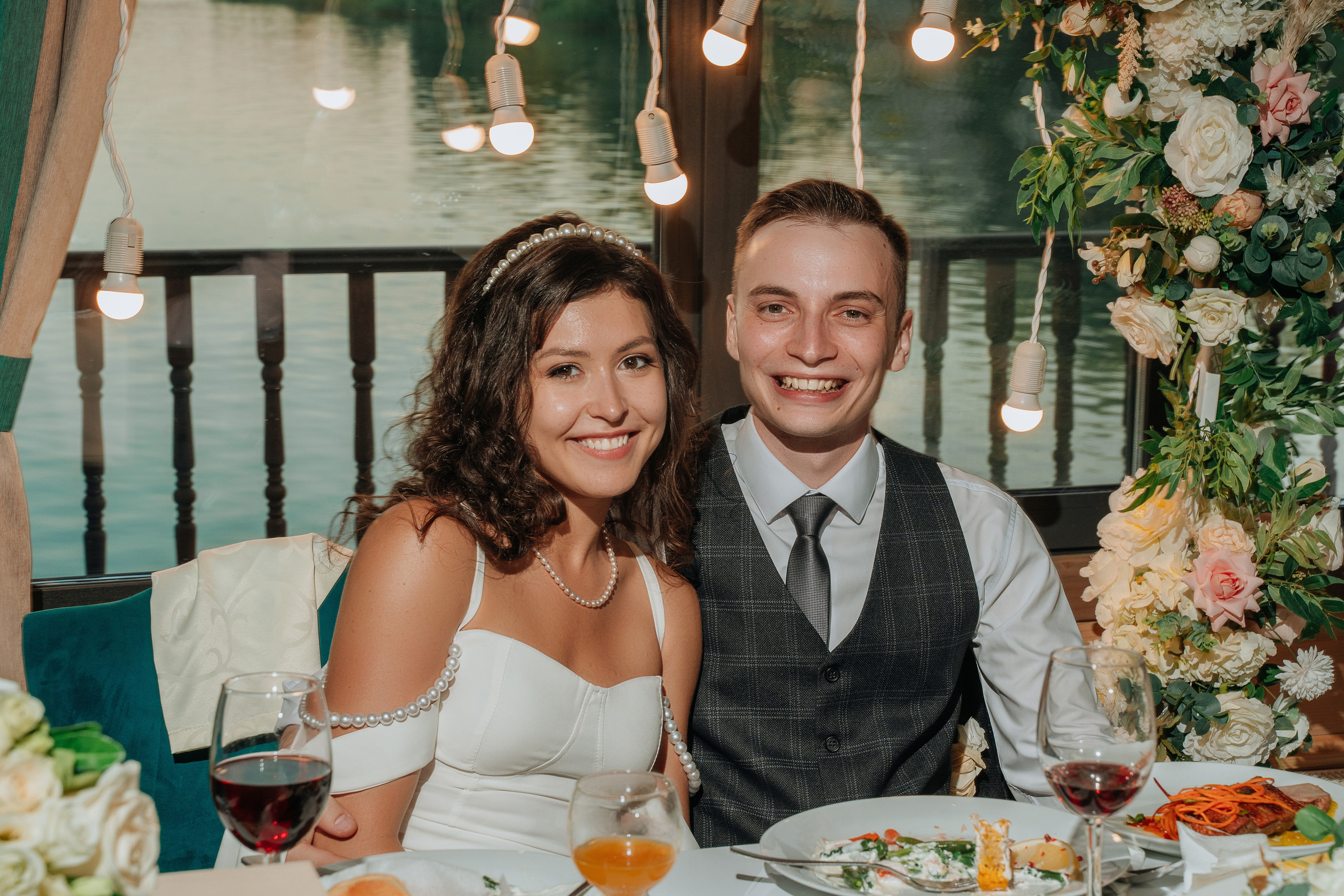 Владимир и Алина. Выездная регистрация. Ресторан. Фотограф Уфа Екатерина Пашина