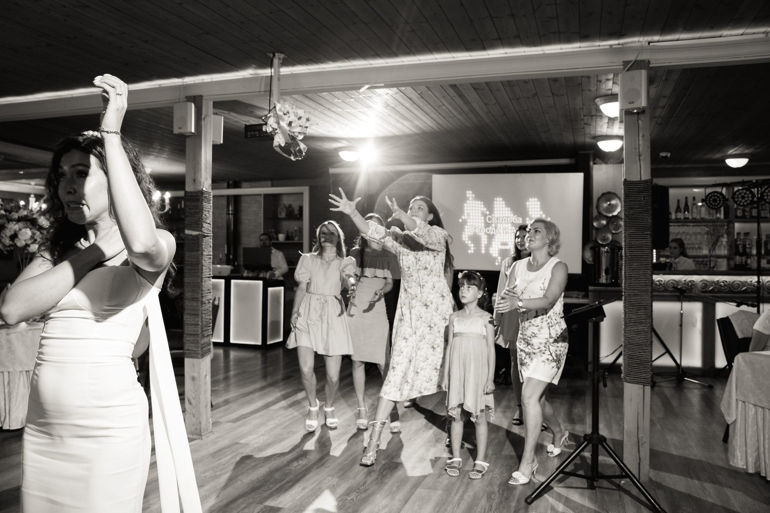 Владимир и Алина. Выездная регистрация. Ресторан. Фотограф Уфа Екатерина Пашина