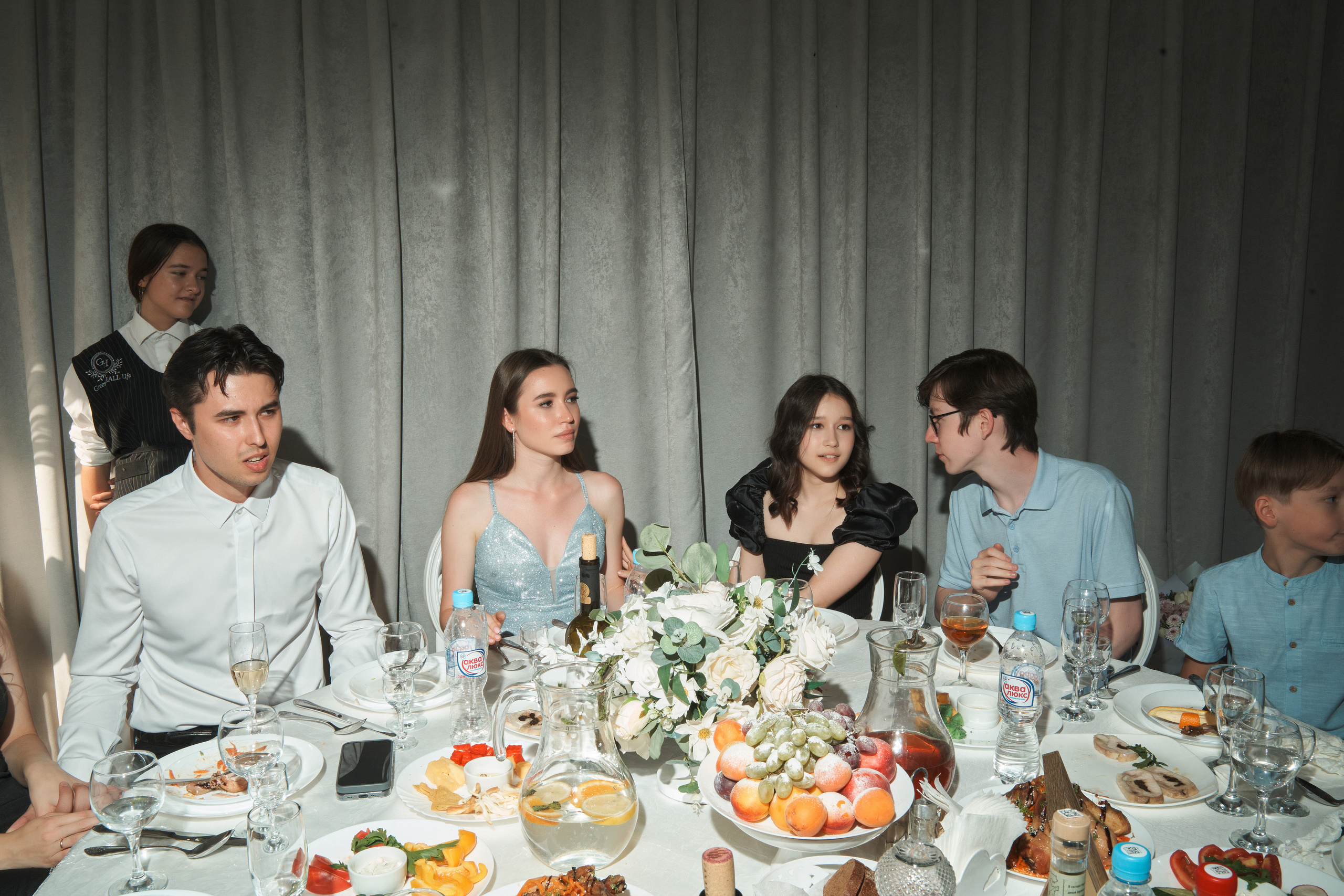 Руслан и Эльвина. Выездная регистрация. Ресторан. Фотограф Уфа Екатерина Пашина