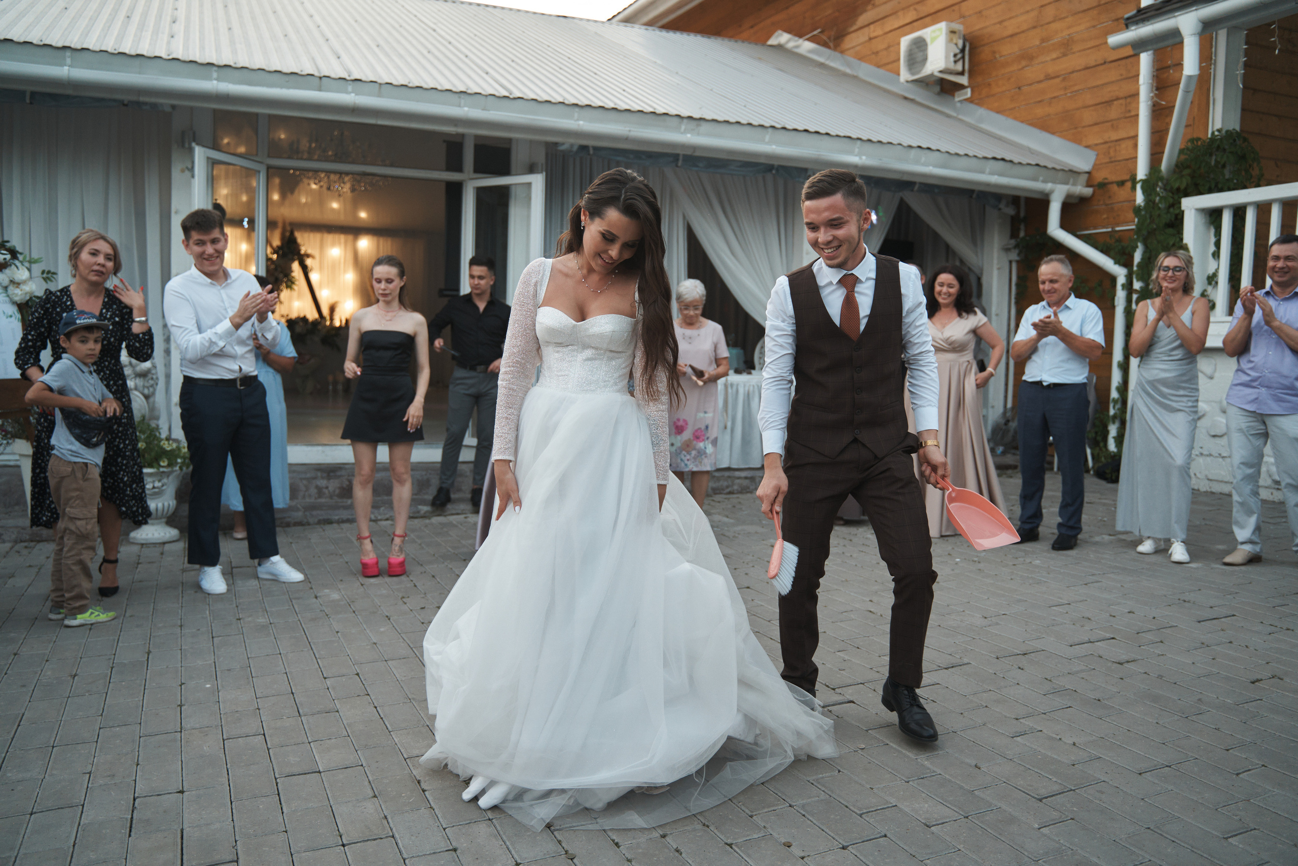 Руслан и Эльвина. Выездная регистрация. Ресторан. Фотограф Уфа Екатерина Пашина