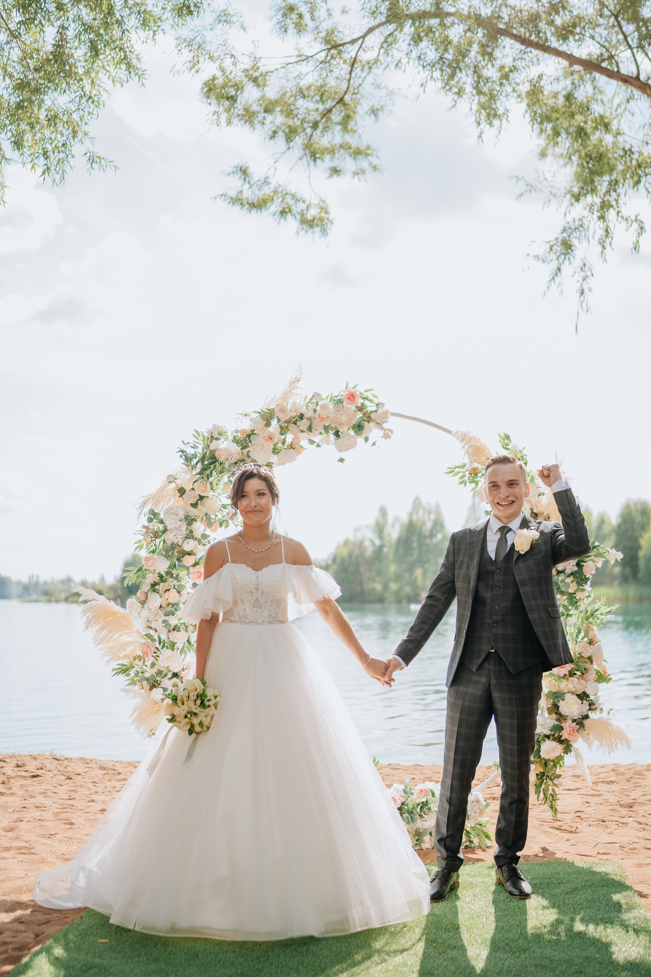 Владимир и Алина. Выездная регистрация. Ресторан. Фотограф Уфа Екатерина Пашина