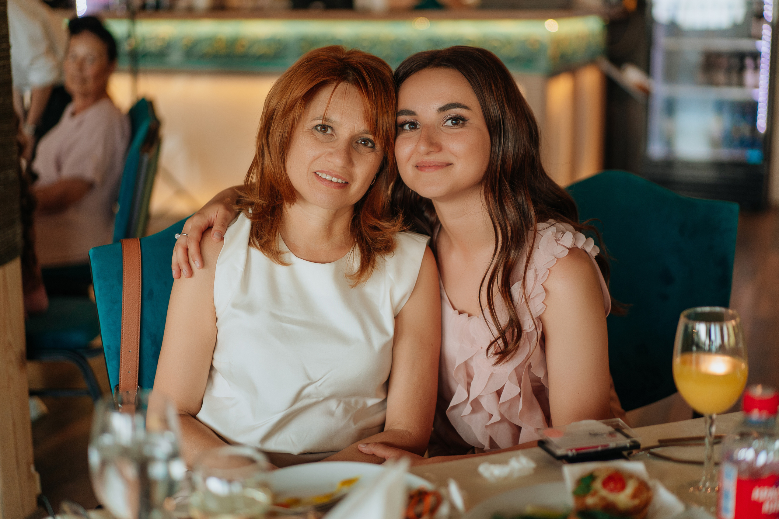 Владимир и Алина. Выездная регистрация. Ресторан. Фотограф Уфа Екатерина Пашина