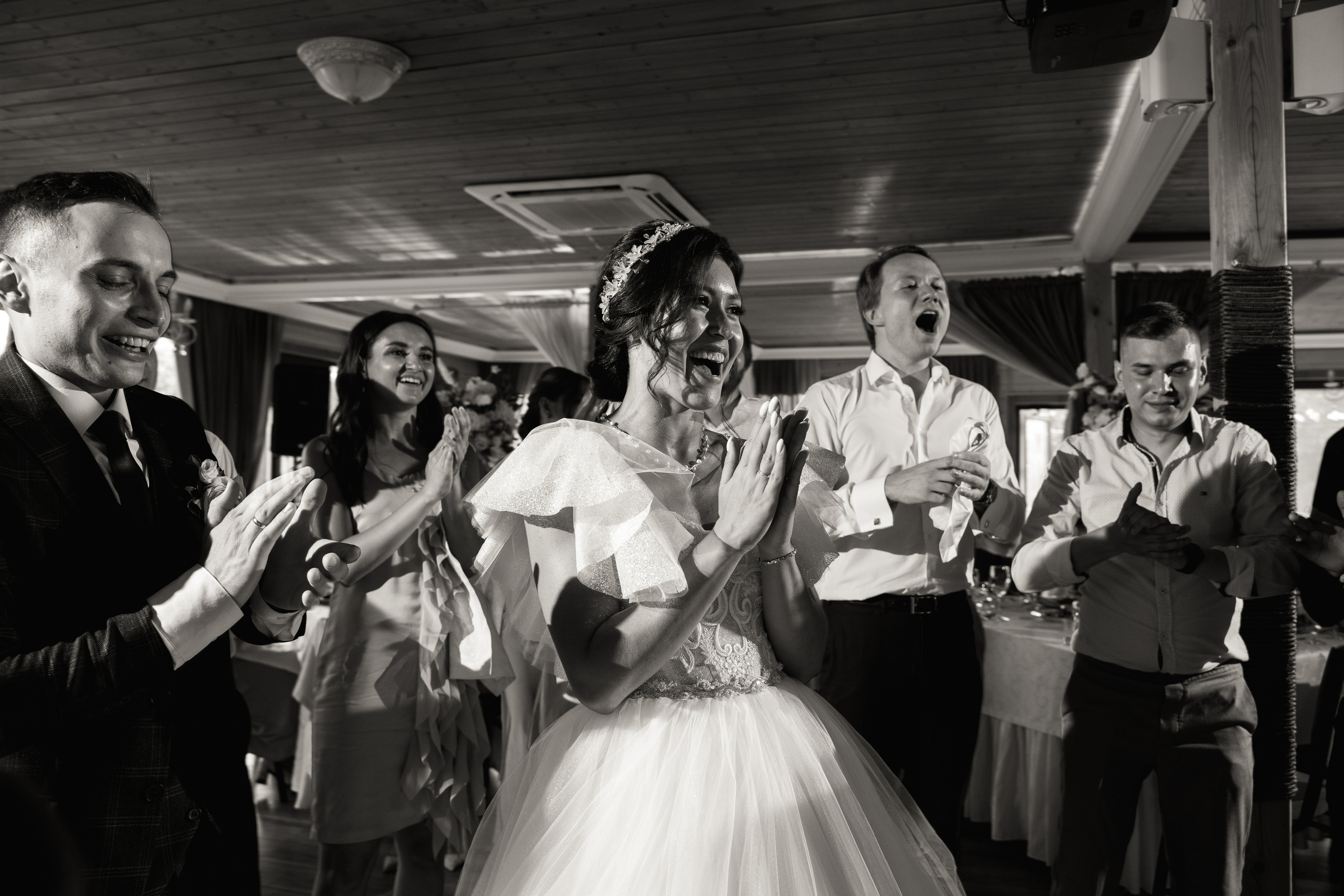 Владимир и Алина. Выездная регистрация. Ресторан. Фотограф Уфа Екатерина Пашина