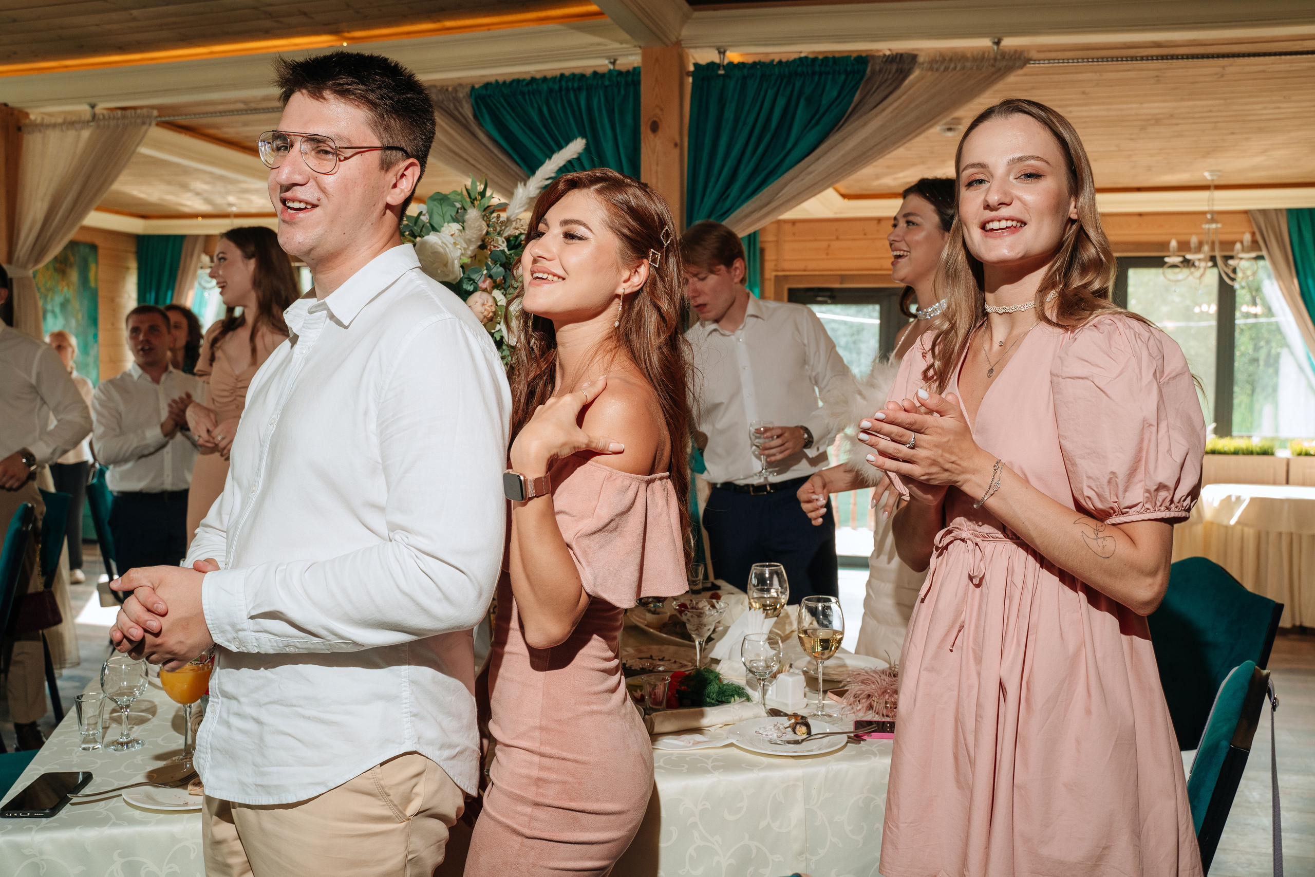 Владимир и Алина. Выездная регистрация. Ресторан. Фотограф Уфа Екатерина Пашина