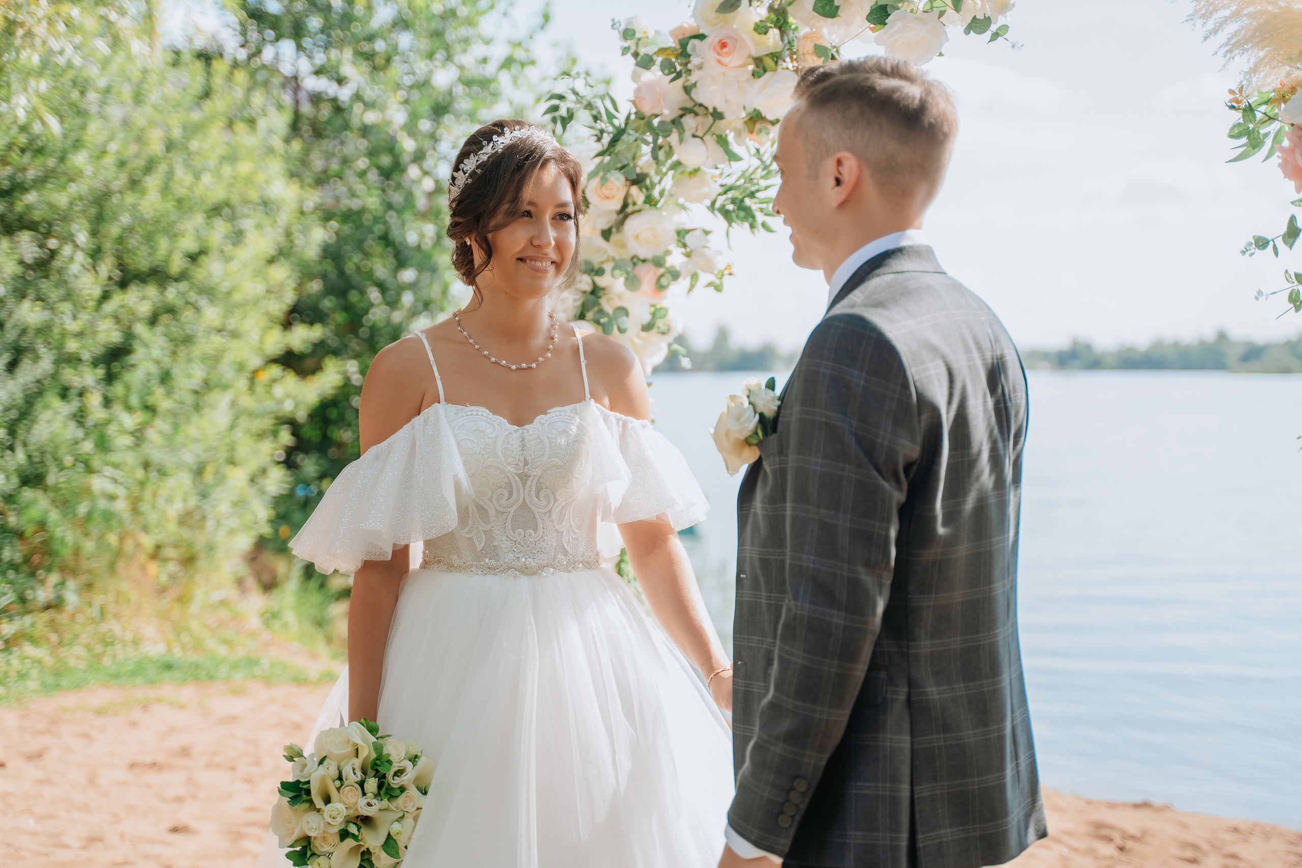 Владимир и Алина. Выездная регистрация. Ресторан. Фотограф Уфа Екатерина Пашина