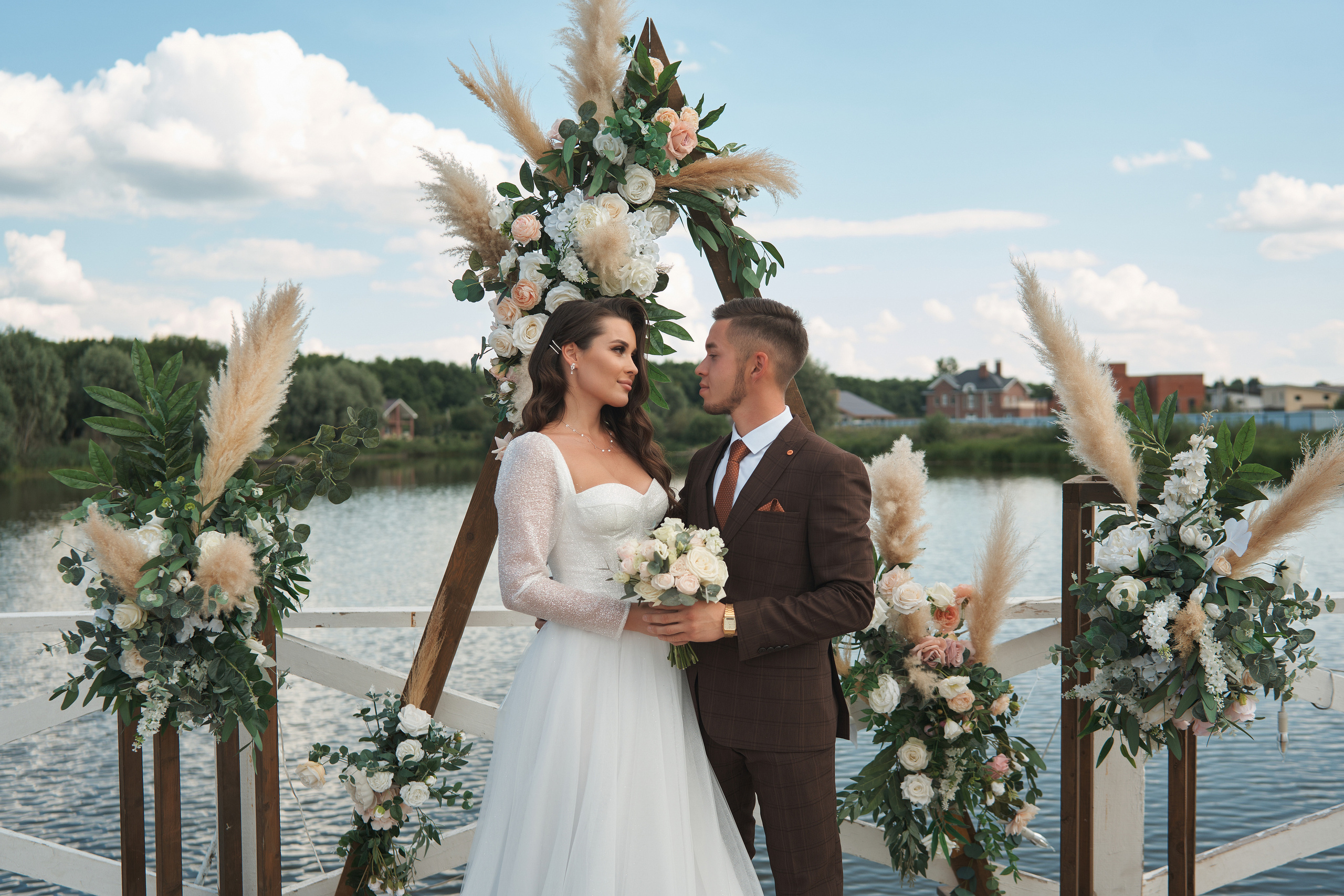 Руслан и Эльвина. Выездная регистрация. Ресторан. Фотограф Уфа Екатерина Пашина