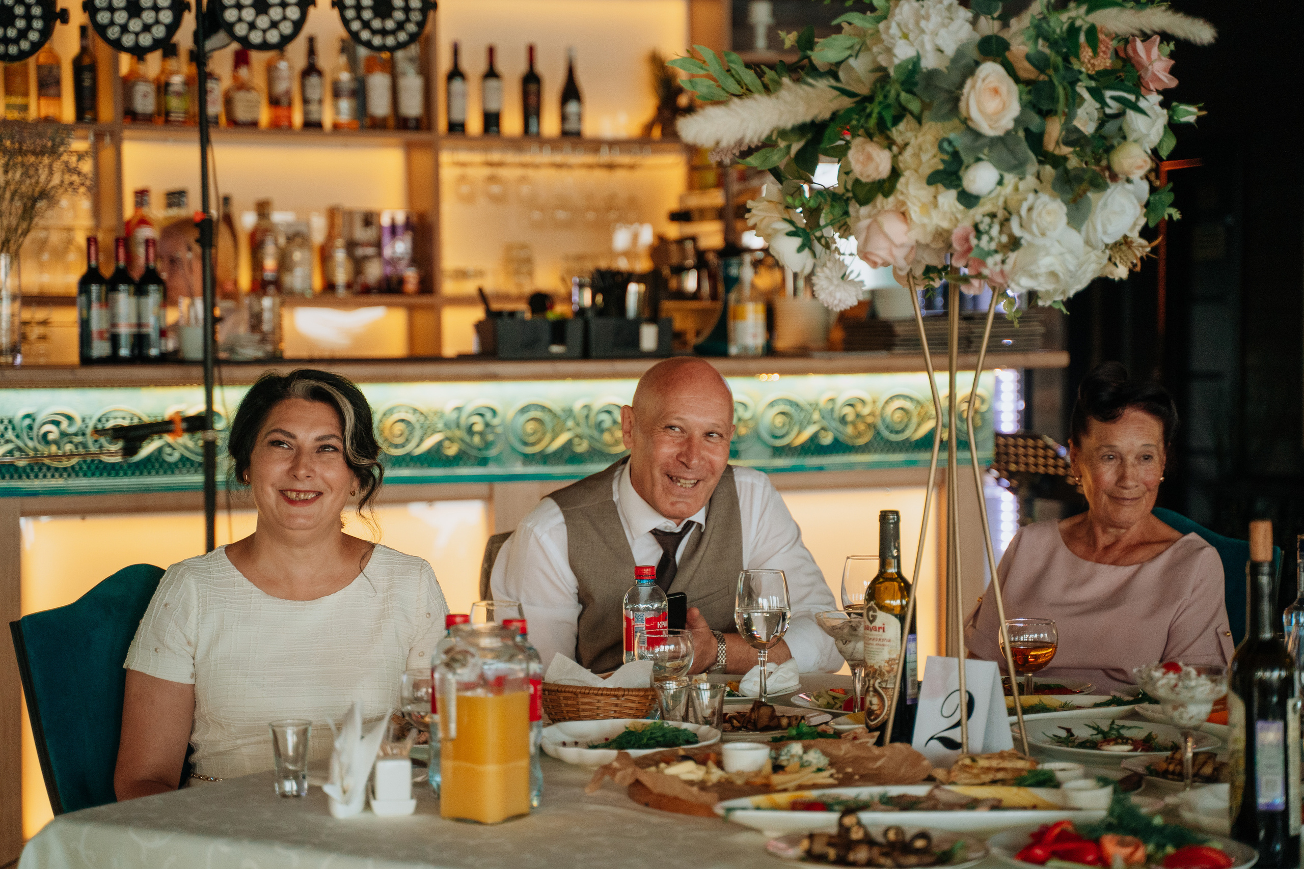 Владимир и Алина. Выездная регистрация. Ресторан. Фотограф Уфа Екатерина Пашина