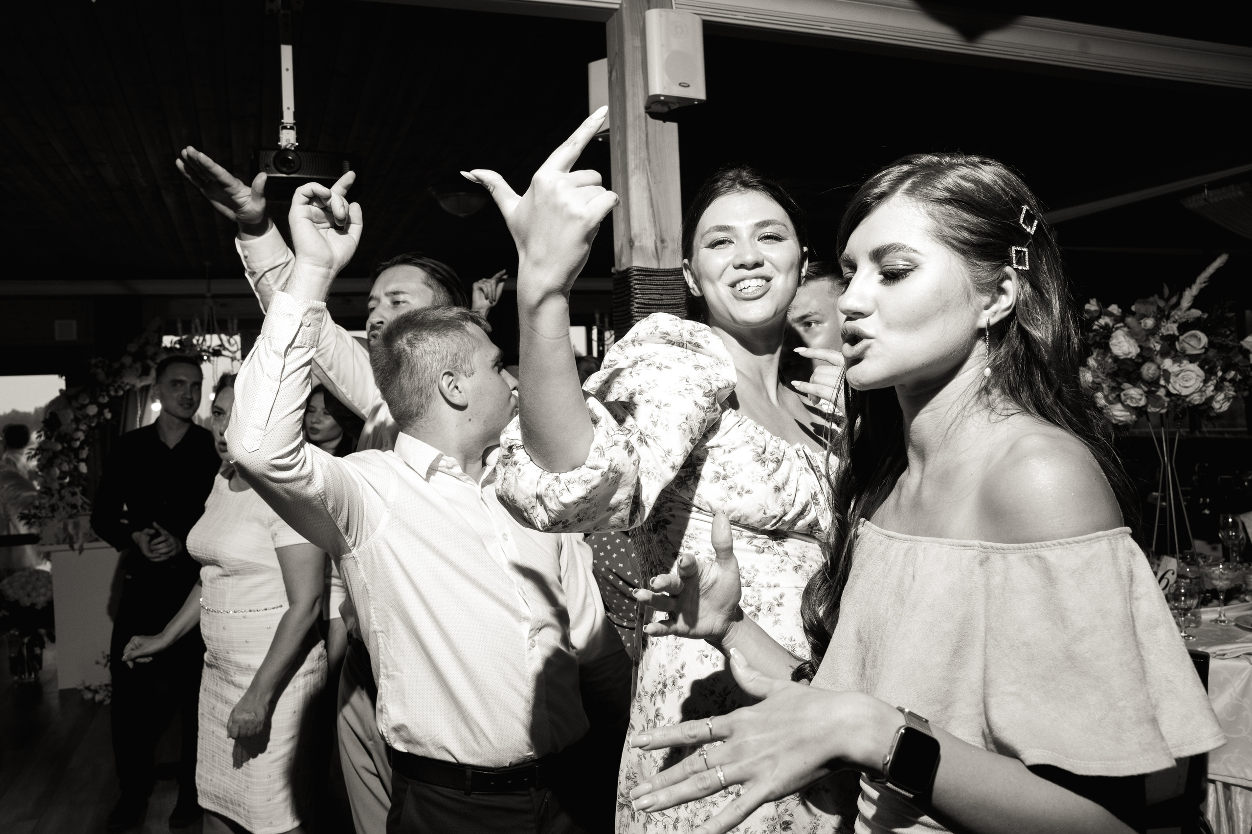 Владимир и Алина. Выездная регистрация. Ресторан. Фотограф Уфа Екатерина Пашина