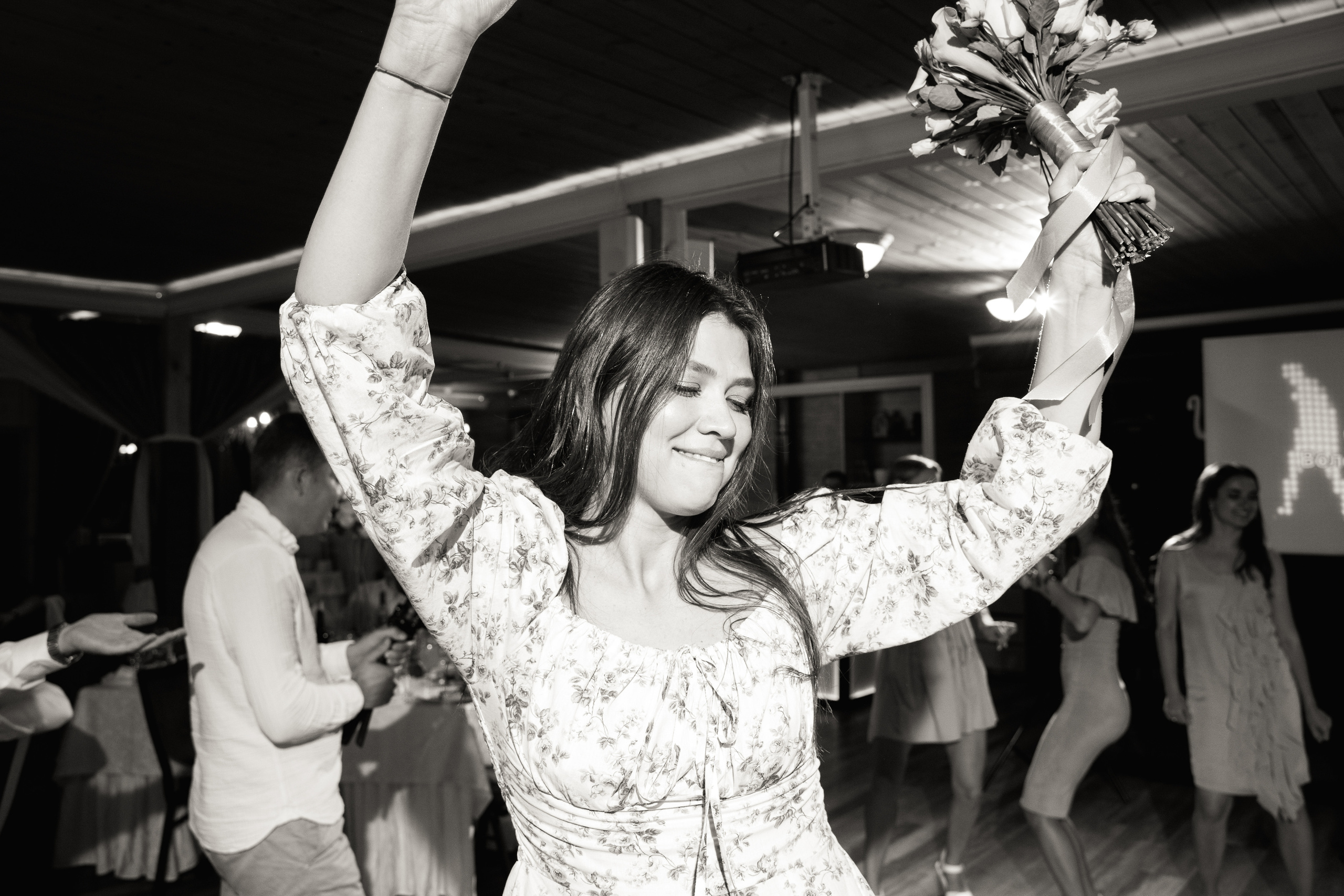 Владимир и Алина. Выездная регистрация. Ресторан. Фотограф Уфа Екатерина Пашина