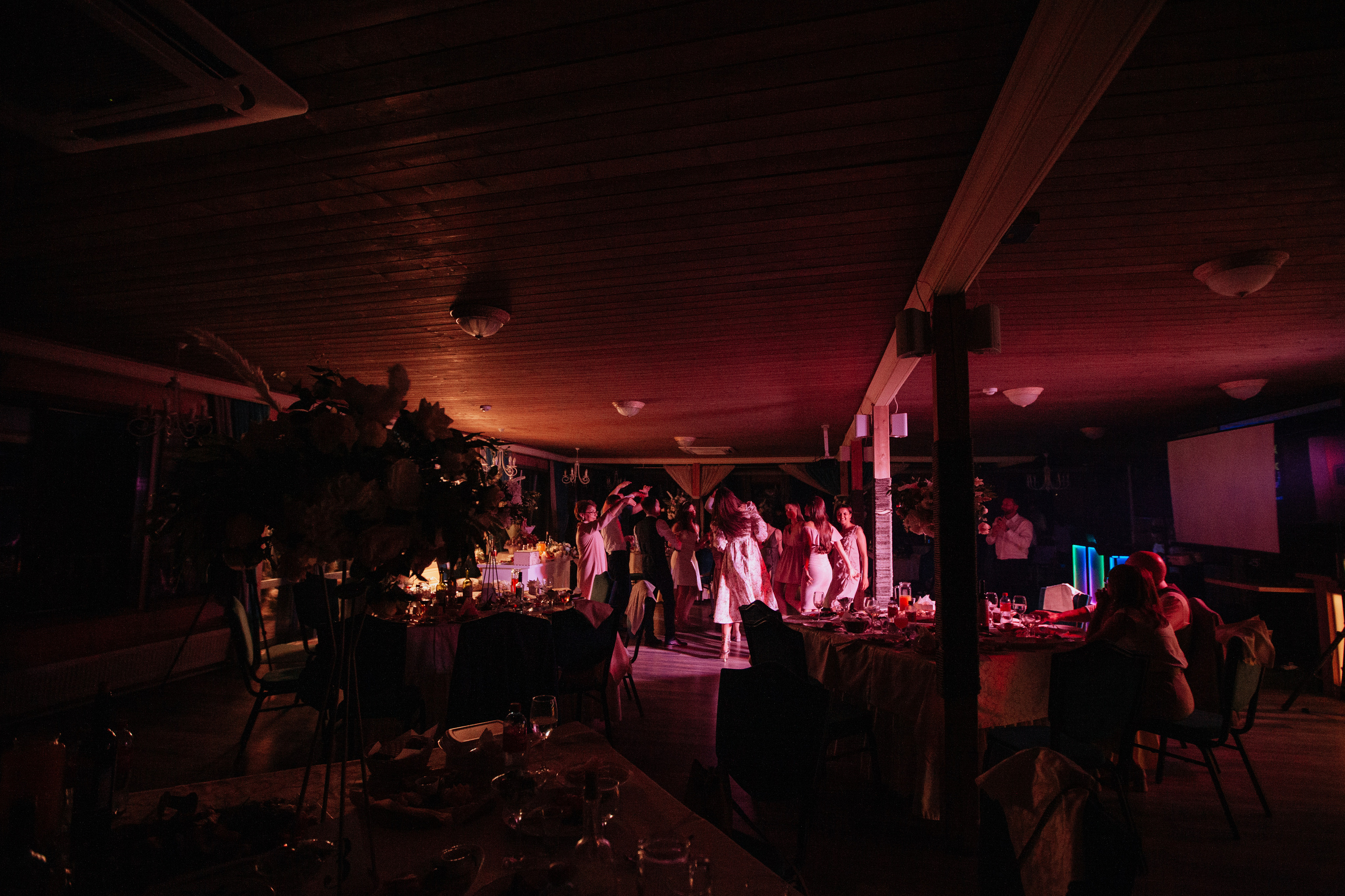 Владимир и Алина. Выездная регистрация. Ресторан. Фотограф Уфа Екатерина Пашина