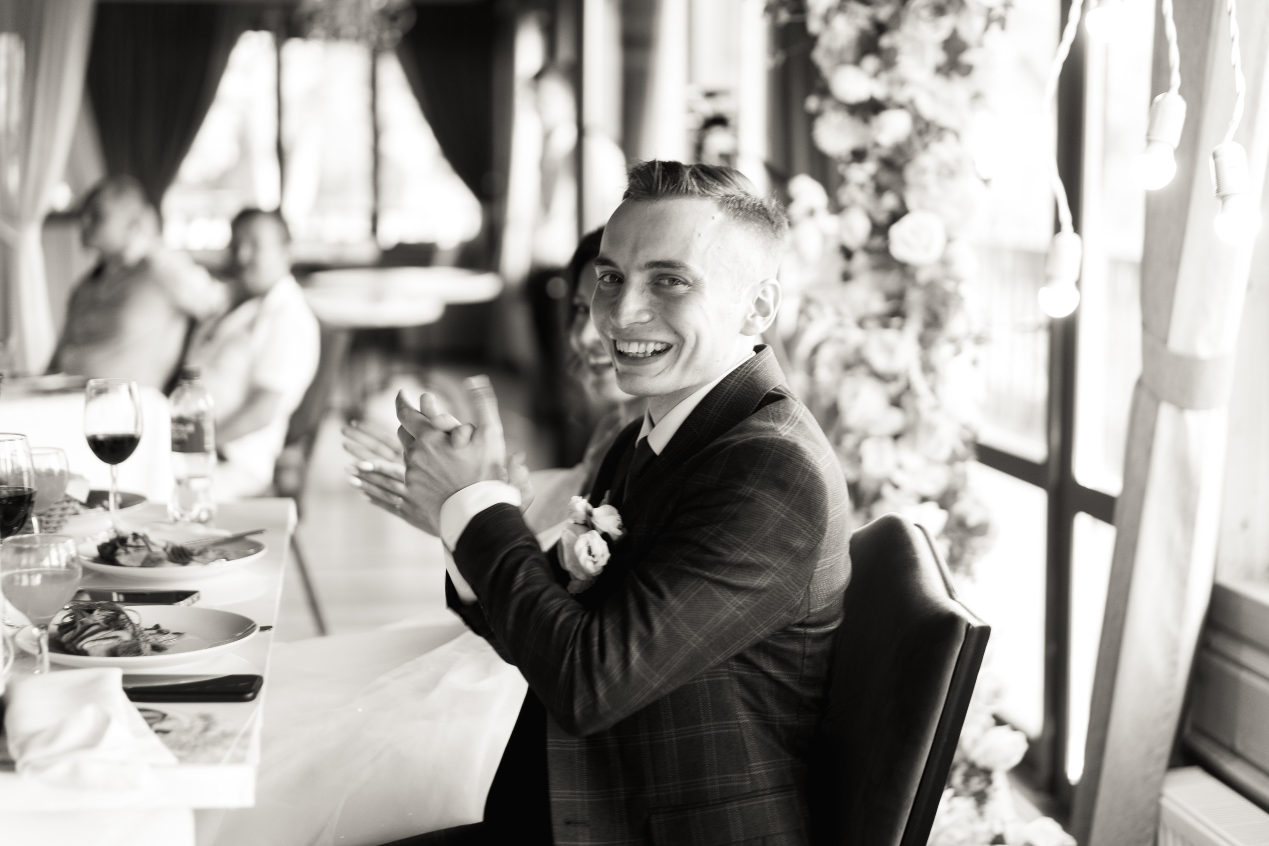 Владимир и Алина. Выездная регистрация. Ресторан. Фотограф Уфа Екатерина Пашина