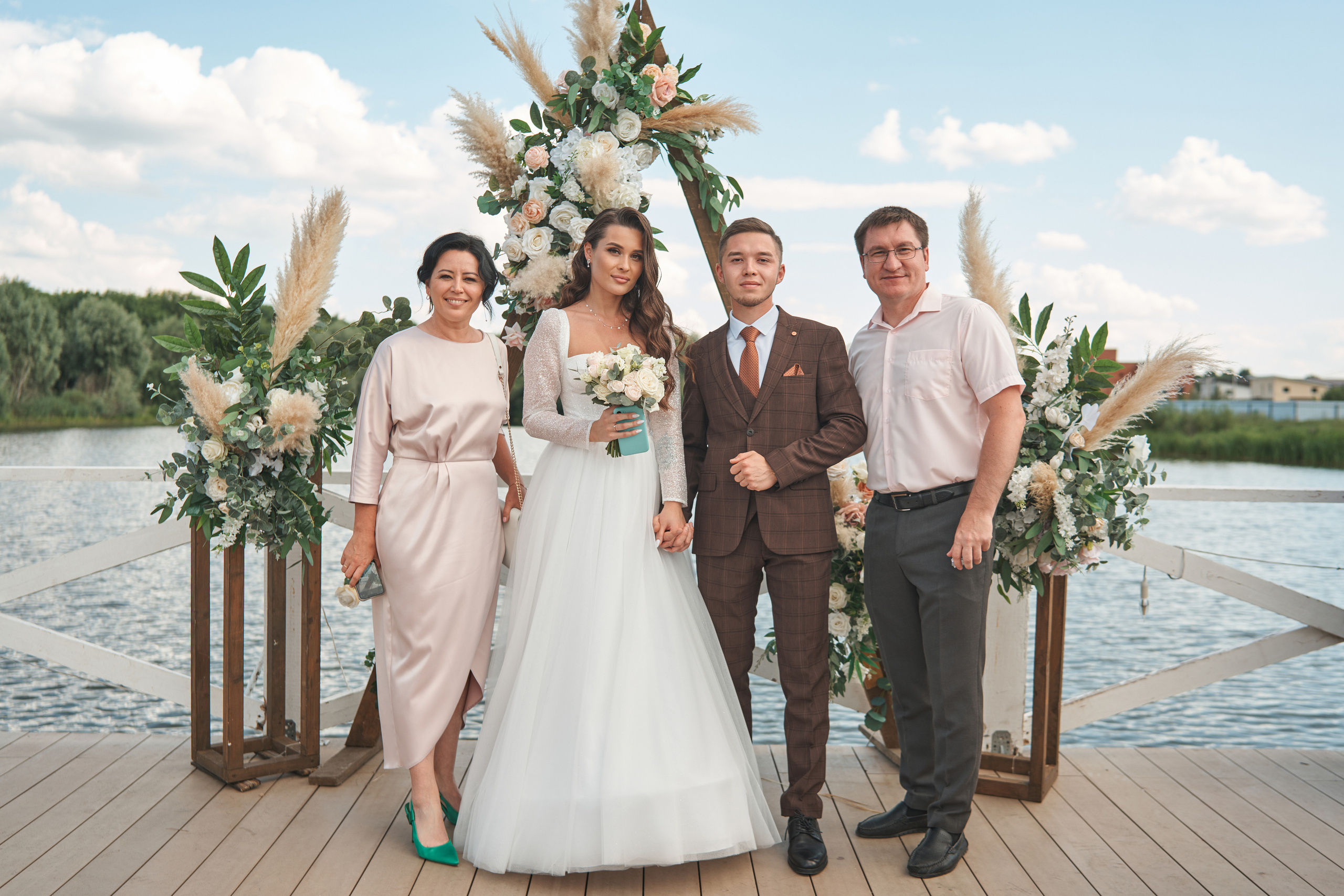 Руслан и Эльвина. Выездная регистрация. Ресторан. Фотограф Уфа Екатерина Пашина