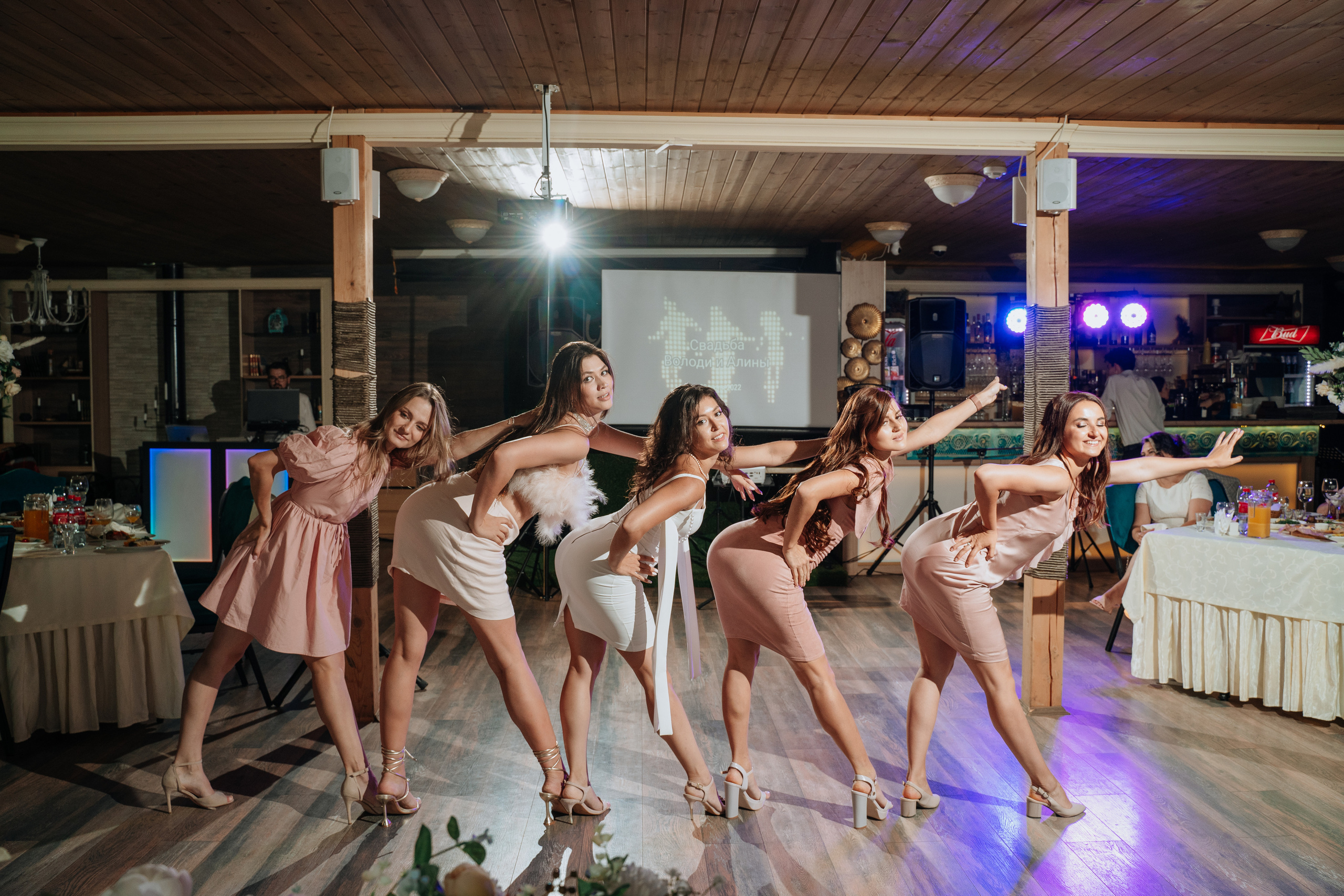 Владимир и Алина. Выездная регистрация. Ресторан. Фотограф Уфа Екатерина Пашина