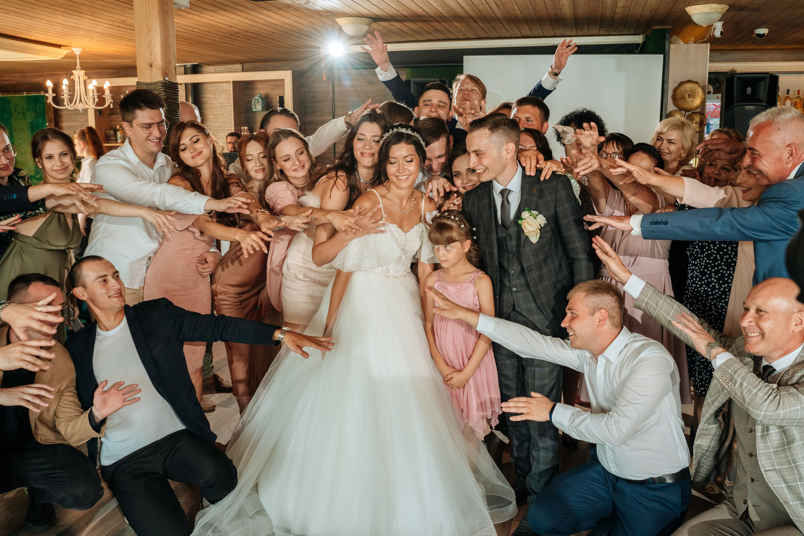 Владимир и Алина. Выездная регистрация. Ресторан. Фотограф Уфа Екатерина Пашина