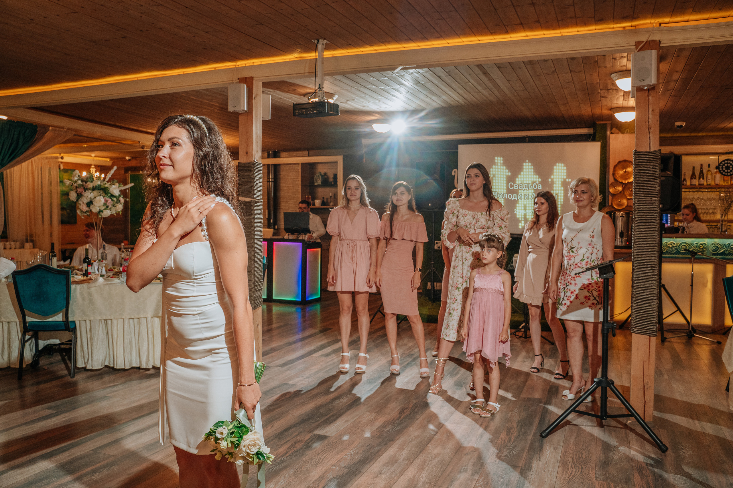 Владимир и Алина. Выездная регистрация. Ресторан. Фотограф Уфа Екатерина Пашина