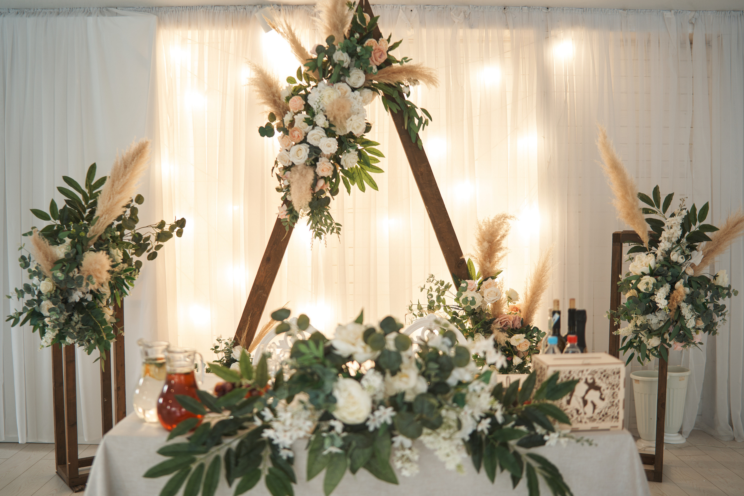 Руслан и Эльвина. Выездная регистрация. Ресторан. Фотограф Уфа Екатерина Пашина