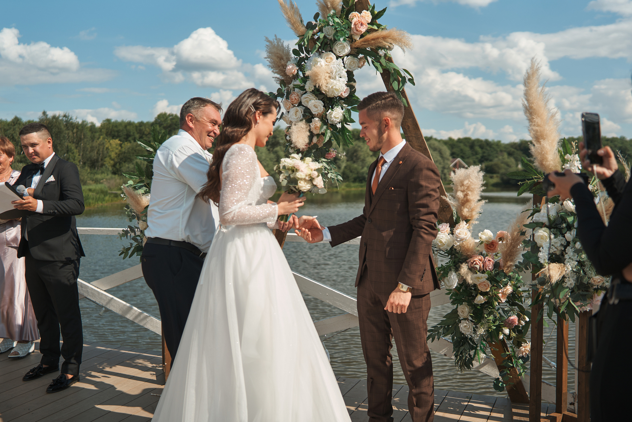 Руслан и Эльвина. Выездная регистрация. Ресторан. Фотограф Уфа Екатерина Пашина