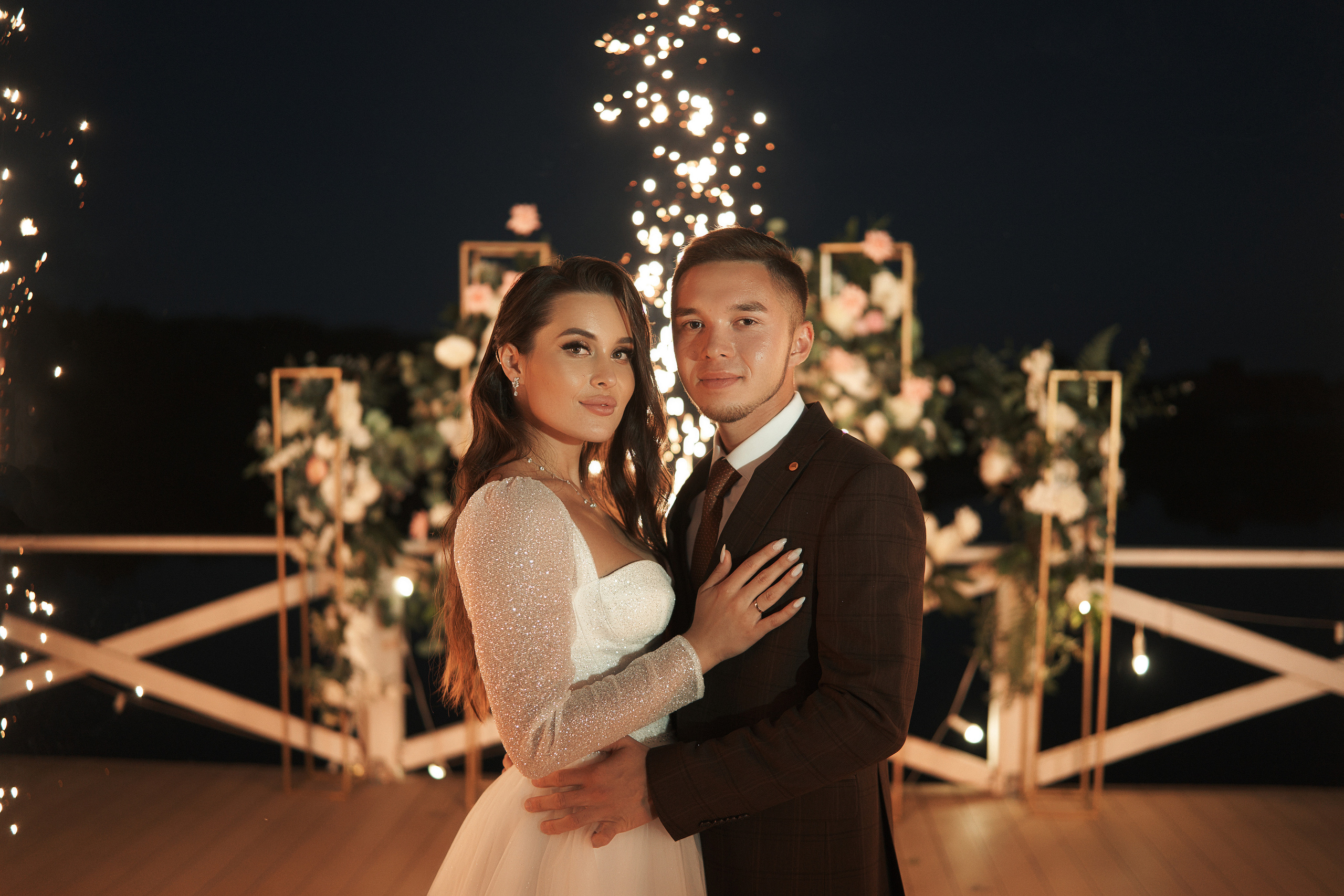 Руслан и Эльвина. Выездная регистрация. Ресторан. Фотограф Уфа Екатерина Пашина