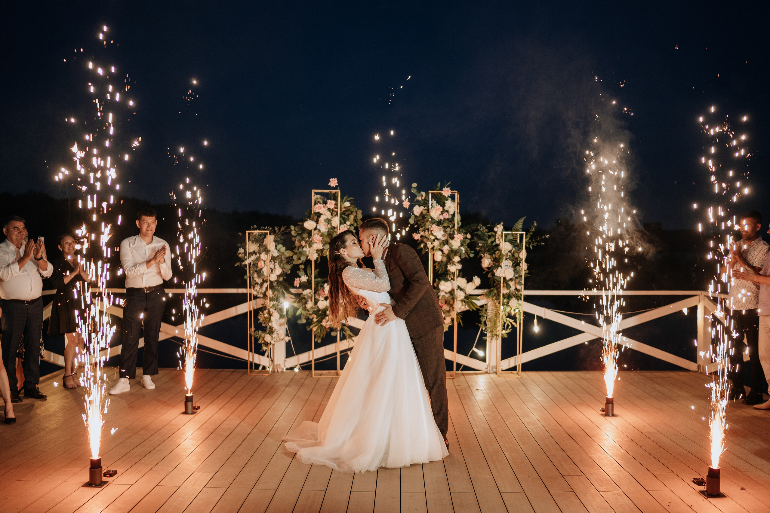 Руслан и Эльвина. Выездная регистрация. Ресторан. Фотограф Уфа Екатерина Пашина