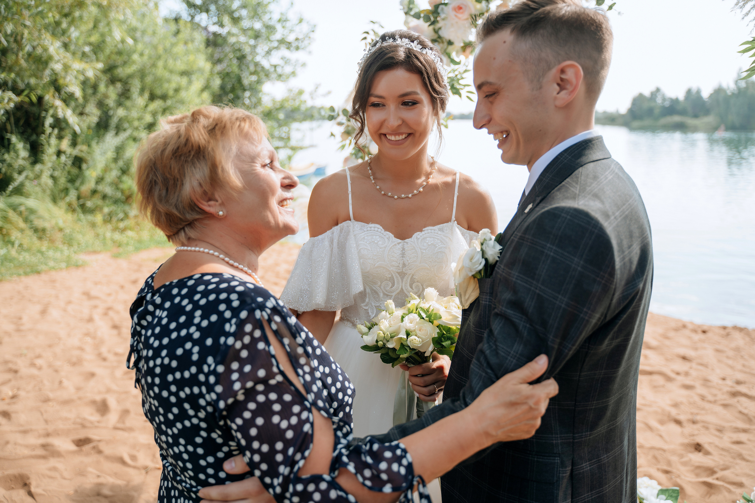 Владимир и Алина. Выездная регистрация. Ресторан. Фотограф Уфа Екатерина Пашина