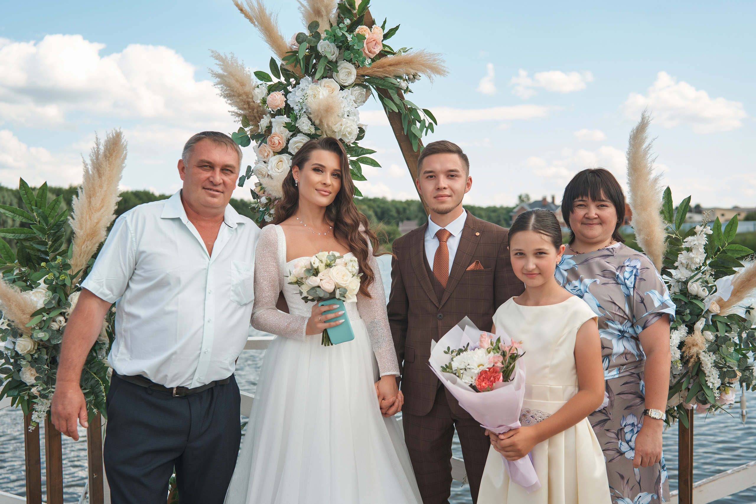 Руслан и Эльвина. Выездная регистрация. Ресторан. Фотограф Уфа Екатерина Пашина