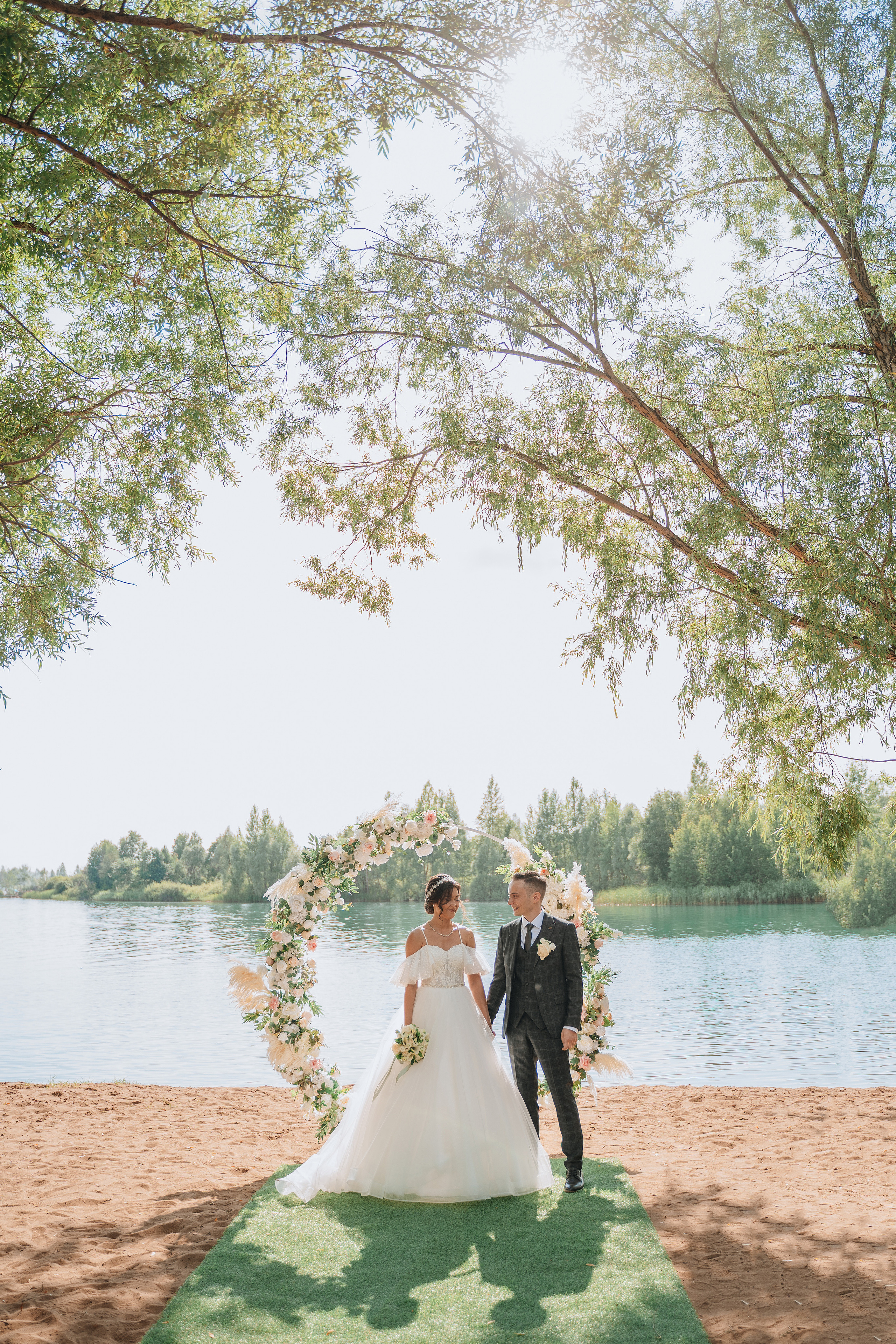 Владимир и Алина. Выездная регистрация. Ресторан. Фотограф Уфа Екатерина Пашина