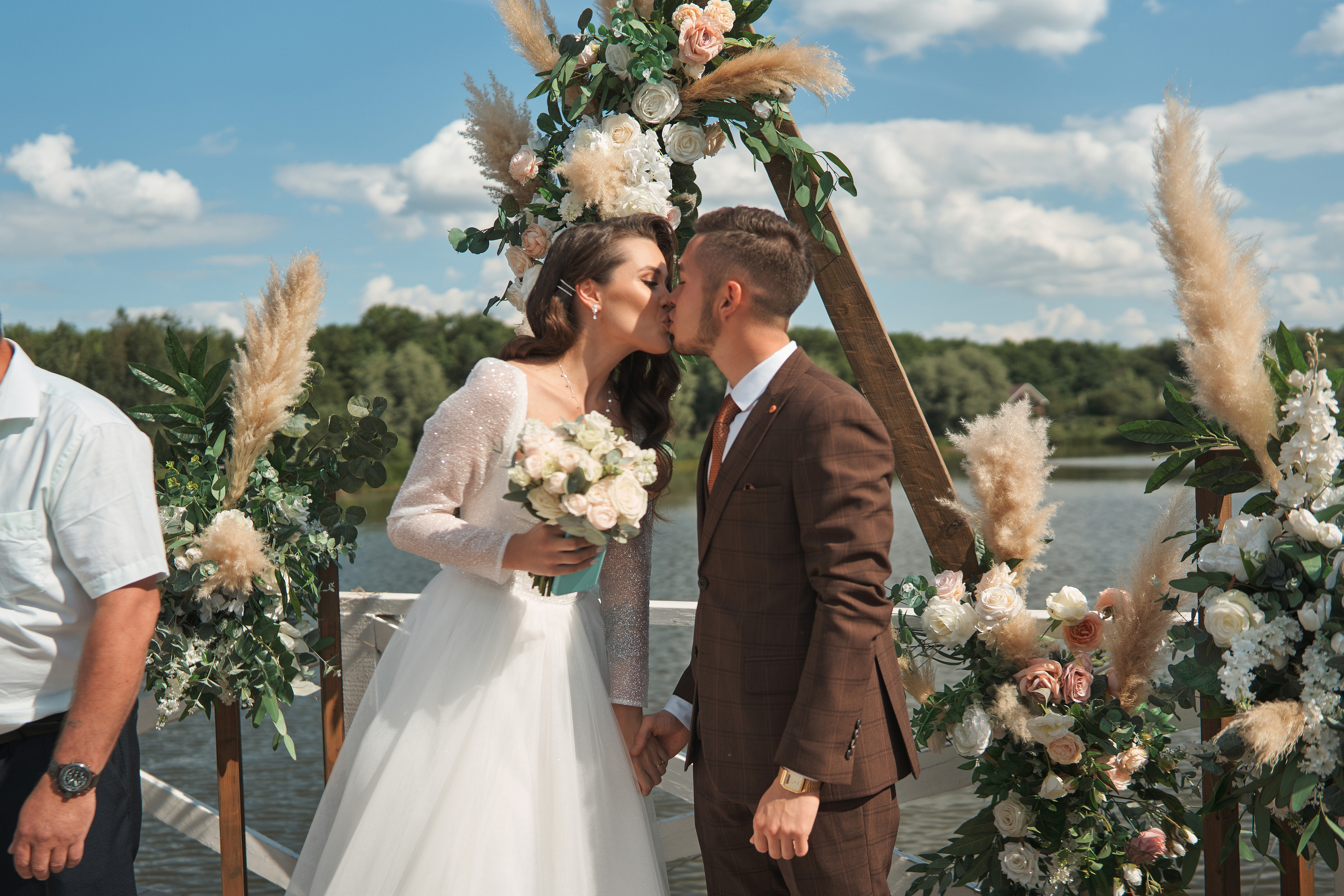 Руслан и Эльвина. Выездная регистрация. Ресторан. Фотограф Уфа Екатерина Пашина