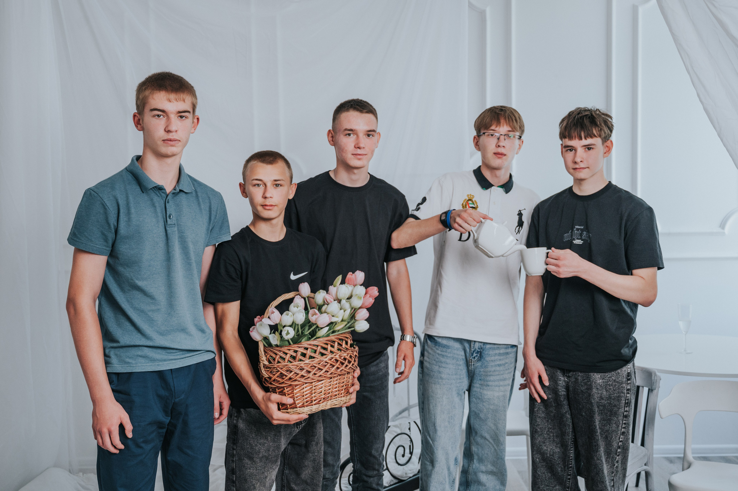 Фотостудия. Выпускные альбомы и Школьный фотограф в Алексеевке, Бирюче, Красном