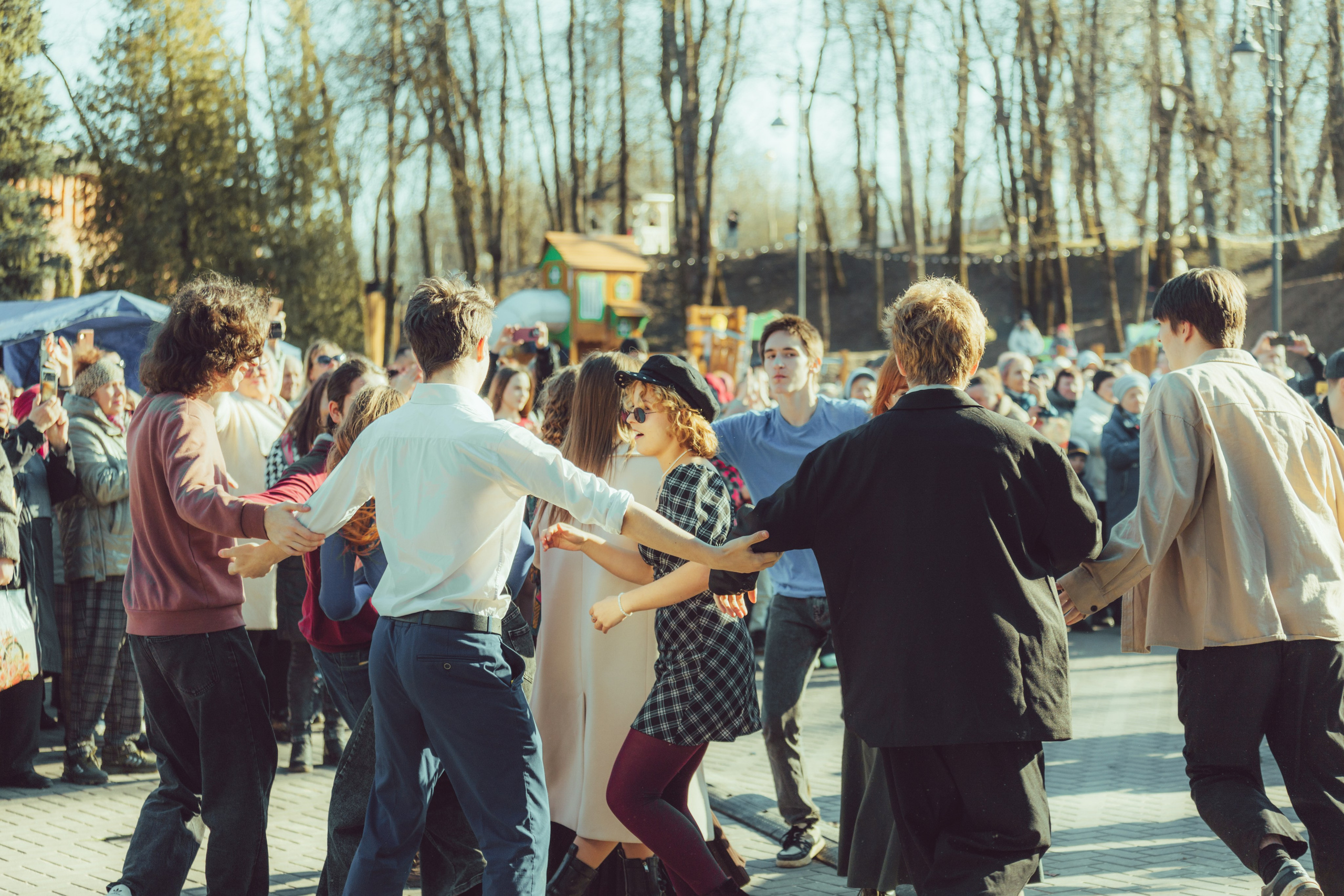 Международный Женский день — Смоленск 08.03.2025. KiPPER Gallery — Фотограф