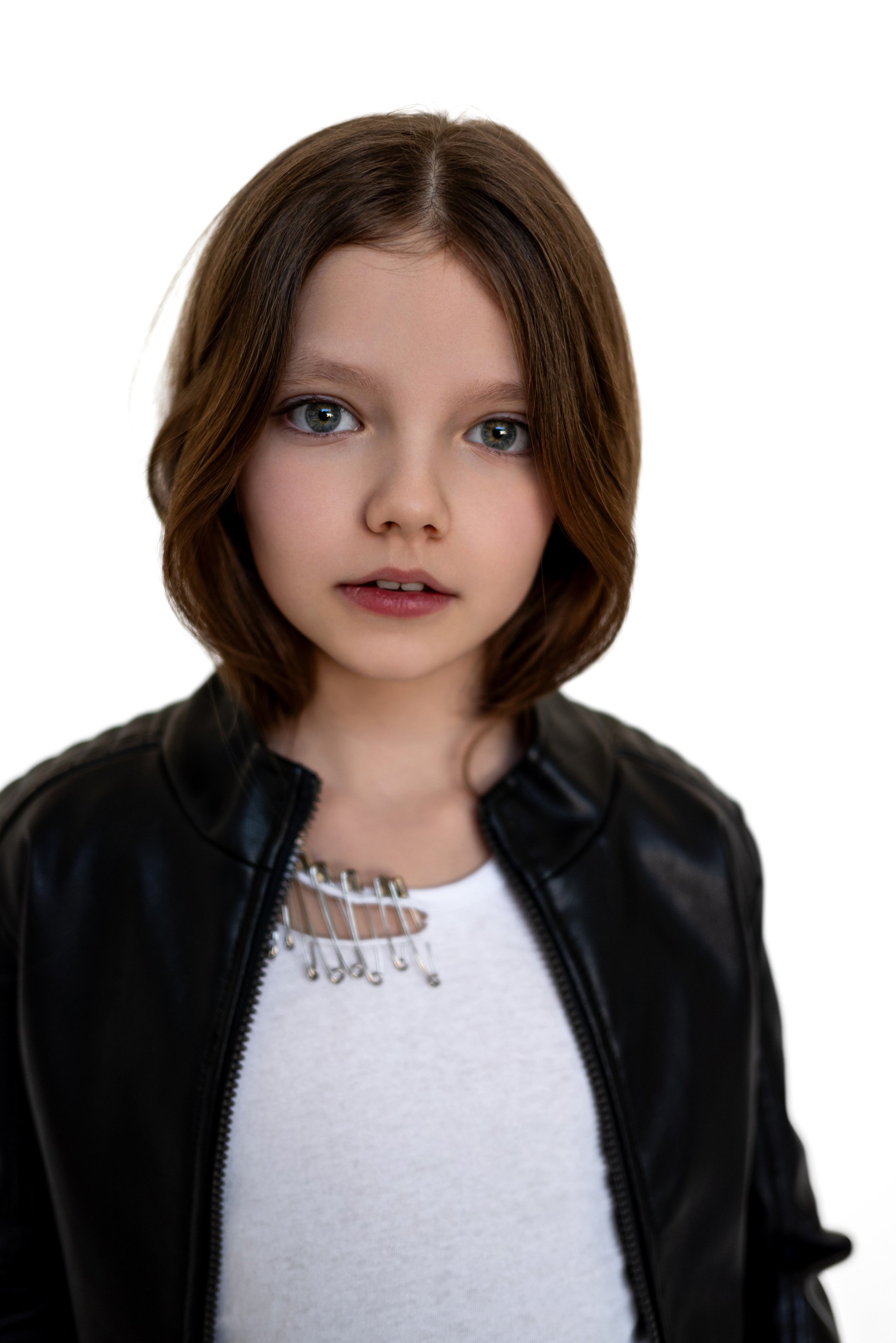 Модельное портфолио. Фотограф Москва Виктория Вишневская актерское / модельное портфолио