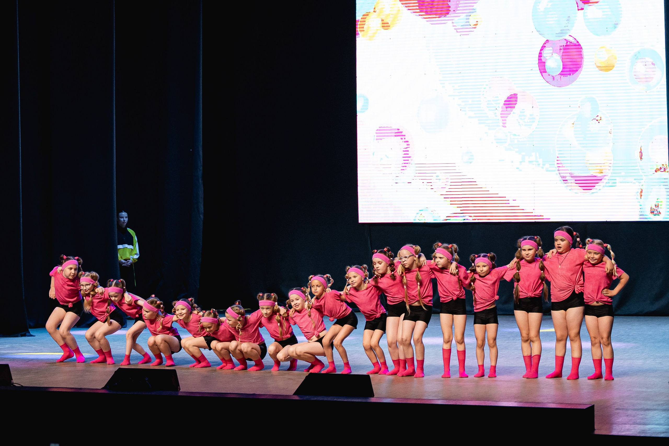 Отчётный концерт танцевально-спортивного клуба «PULSE». Портретный и репортажный фотограф в Воронеже: Анастасия Пузикова