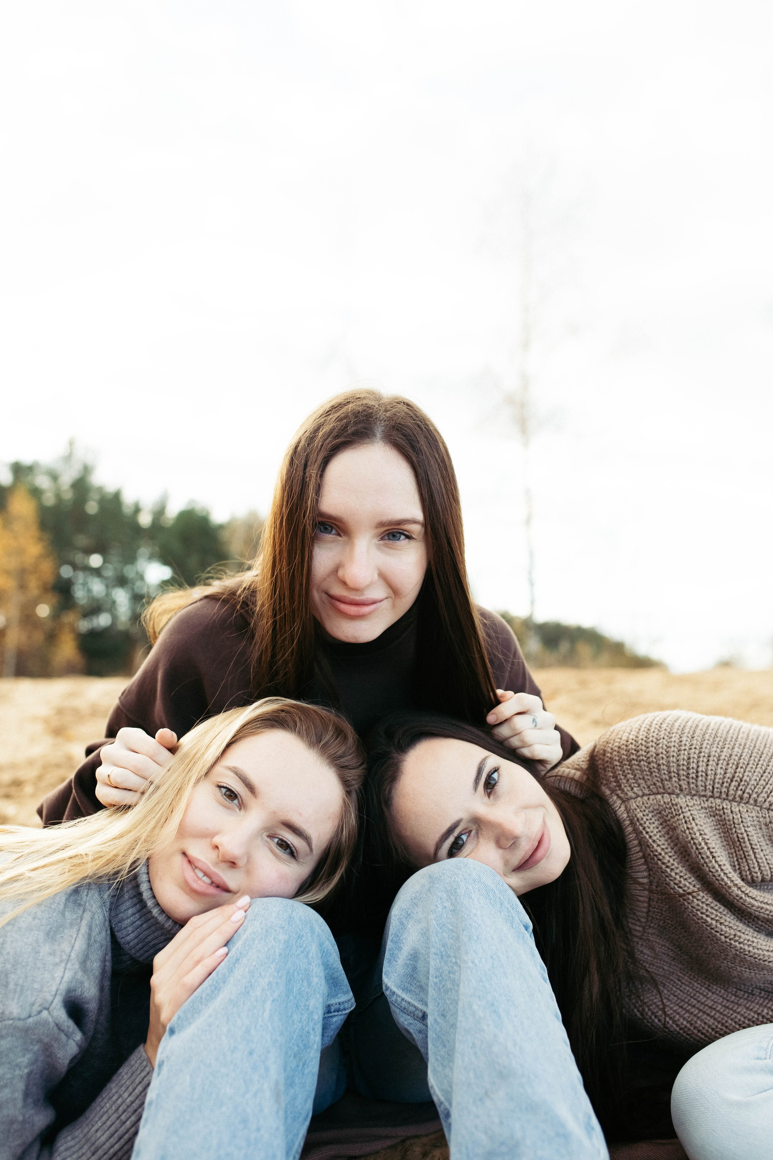 Подружки Алена Лера и Аня. Семейный и женский фотограф в Москве/Твери. Меня зовут Яна Гош