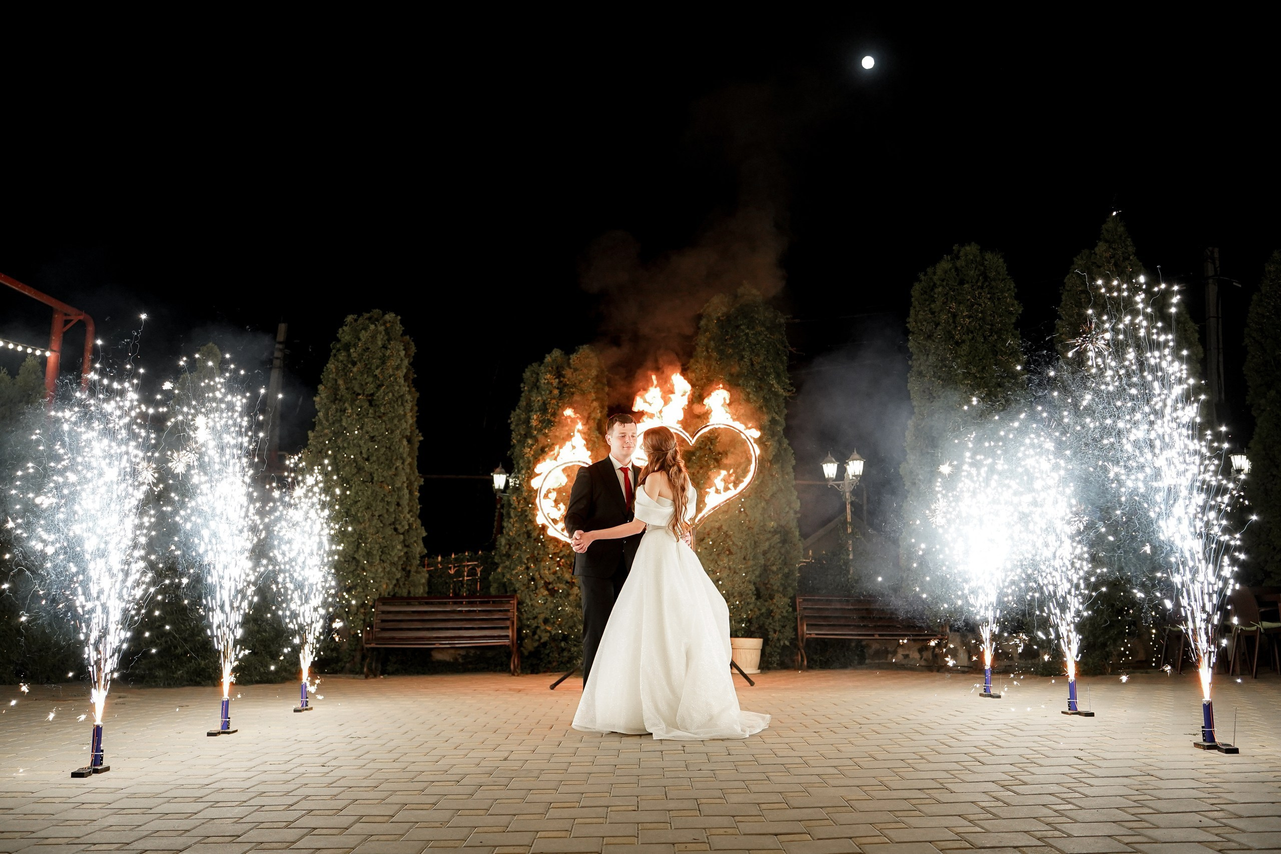 Свадьба «Полный день. Premium». Даниил и Алёна. Фотосессия в Ростове-на-Дону. Свадебный фотограф в Ростове-на-Дону. Таинство Крещения и Венчания, семейные фотосессии. Алёна Чёботова
