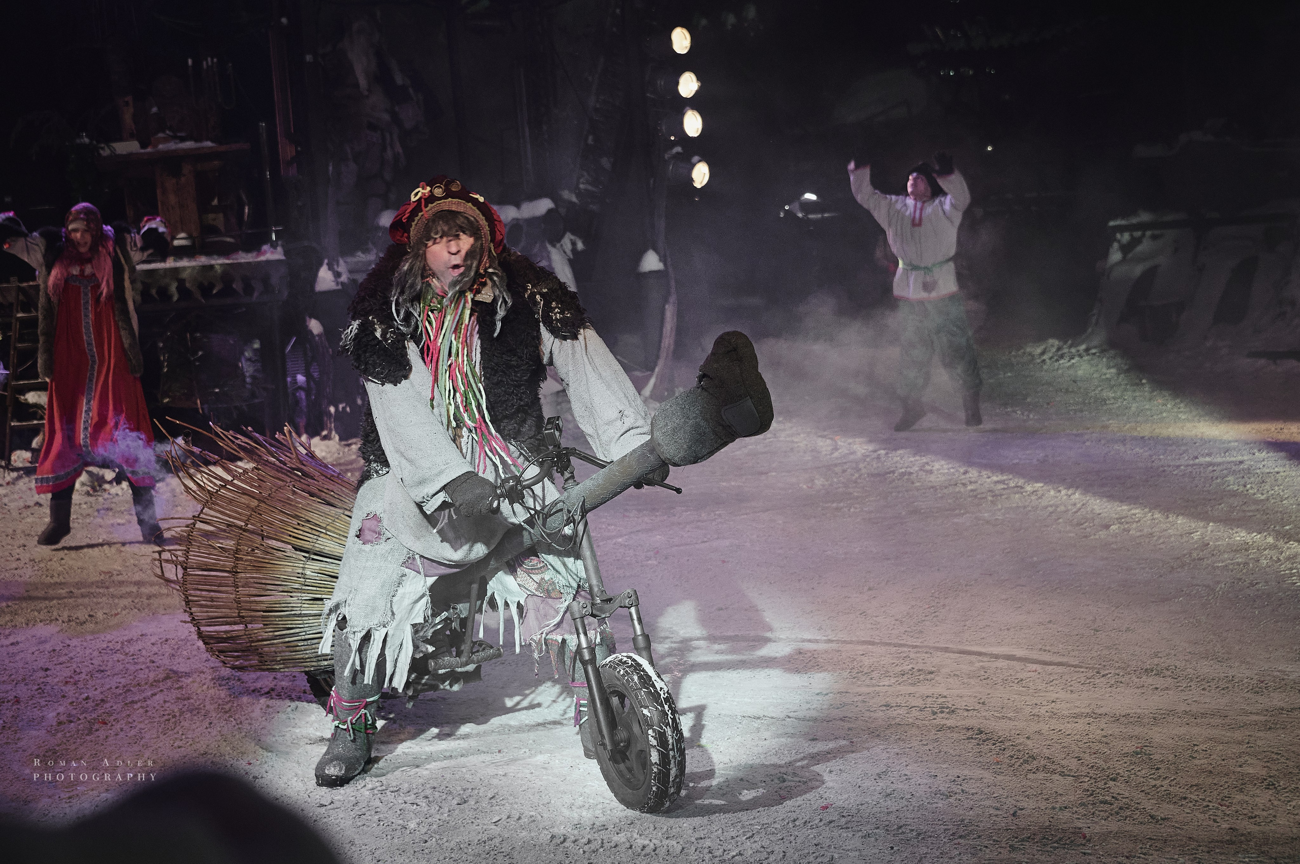 Новогодняя сказка от Ночных волков. Фотограф Роман Адлер