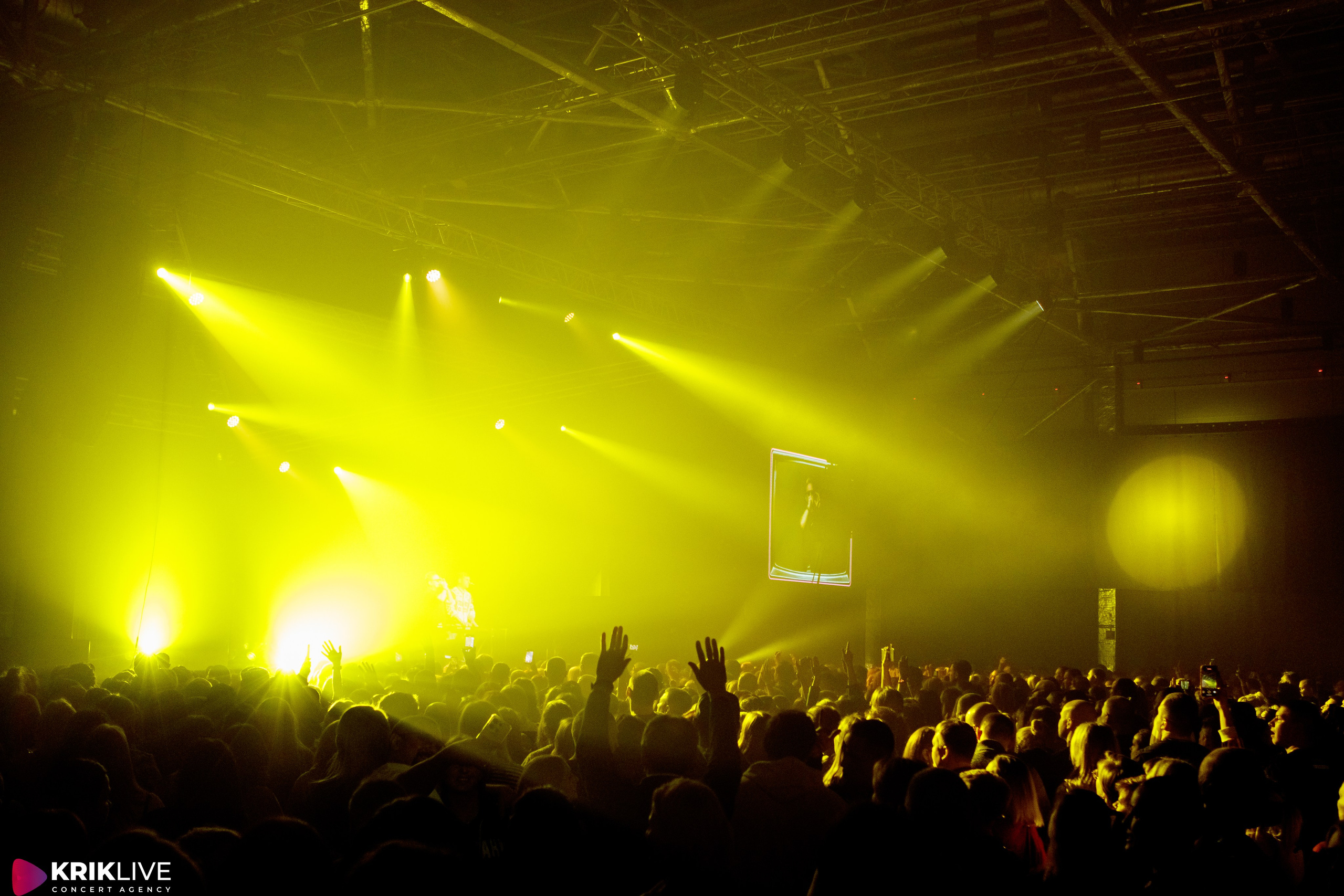 Дискач 90-х. Портретный и пейзажный фотограф Никита Павлов