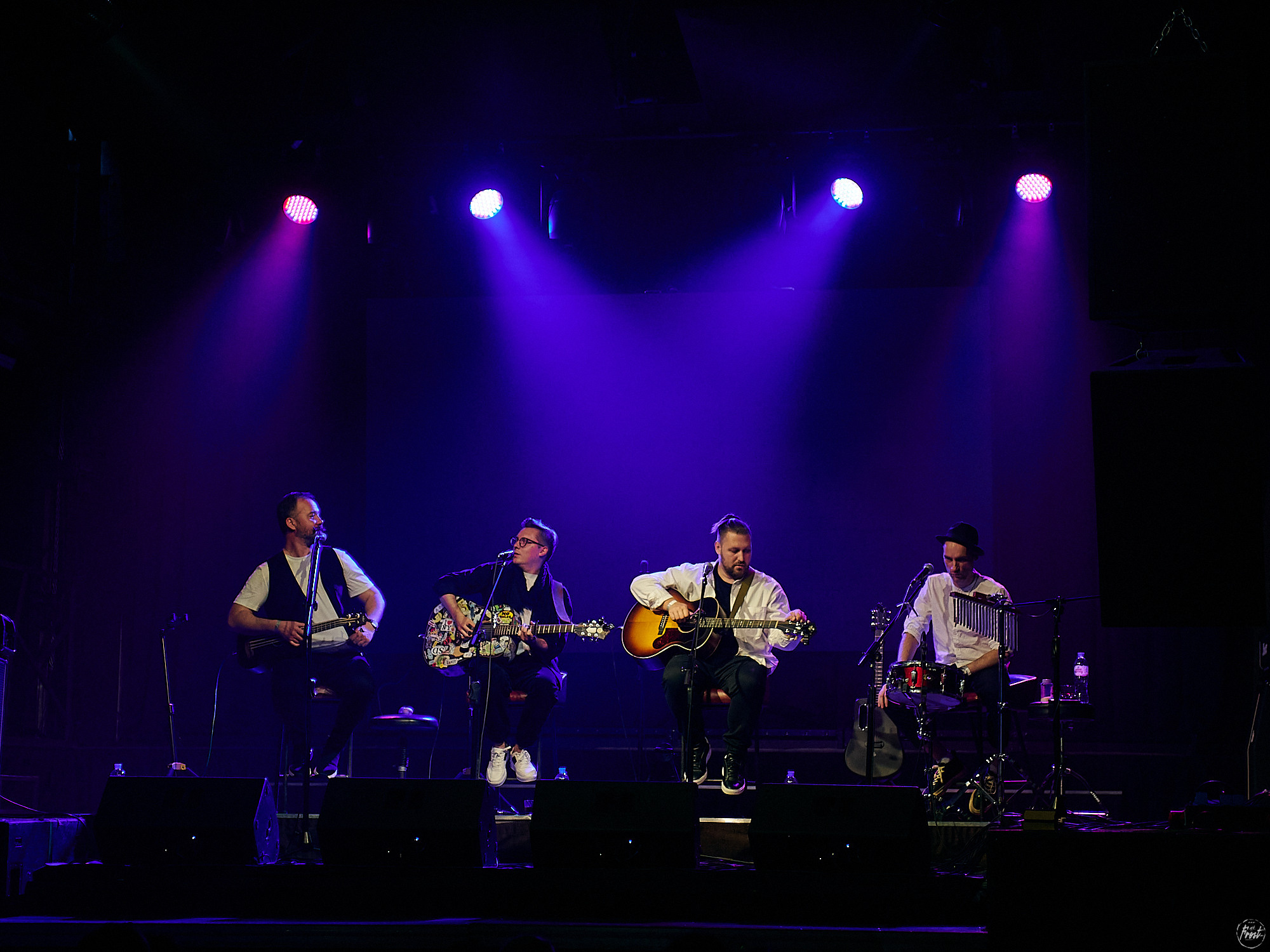 Необарды: Ромарио, Павел Пиковский, Василий Уриевский, Павел Фахртдинов. Фотографии отовсюду и обо всем