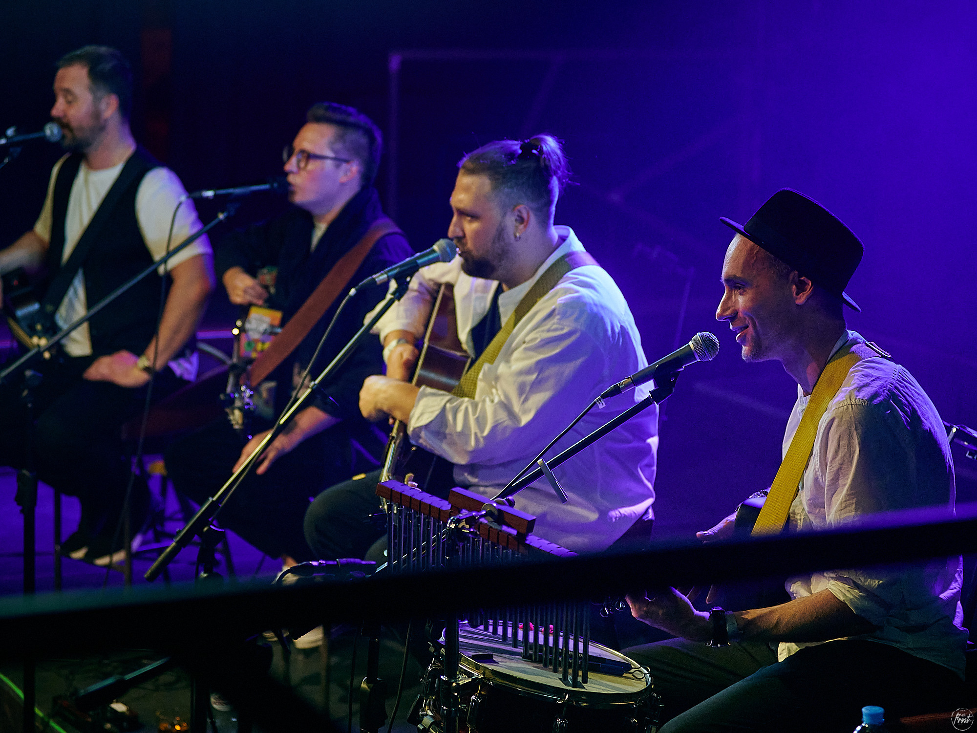 Необарды: Ромарио, Павел Пиковский, Василий Уриевский, Павел Фахртдинов. Фотографии отовсюду и обо всем