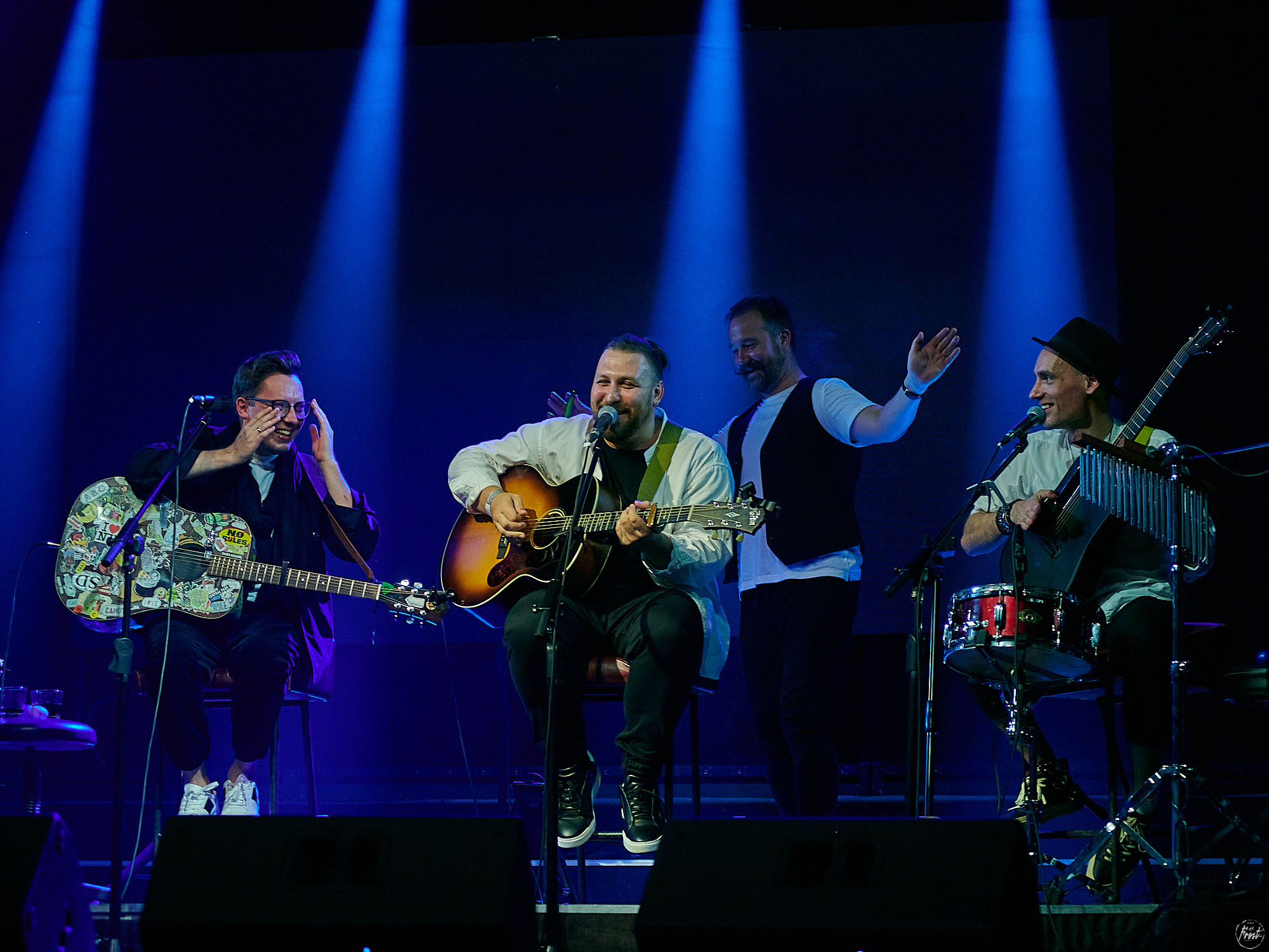 Необарды: Ромарио, Павел Пиковский, Василий Уриевский, Павел Фахртдинов. Фотографии отовсюду и обо всем