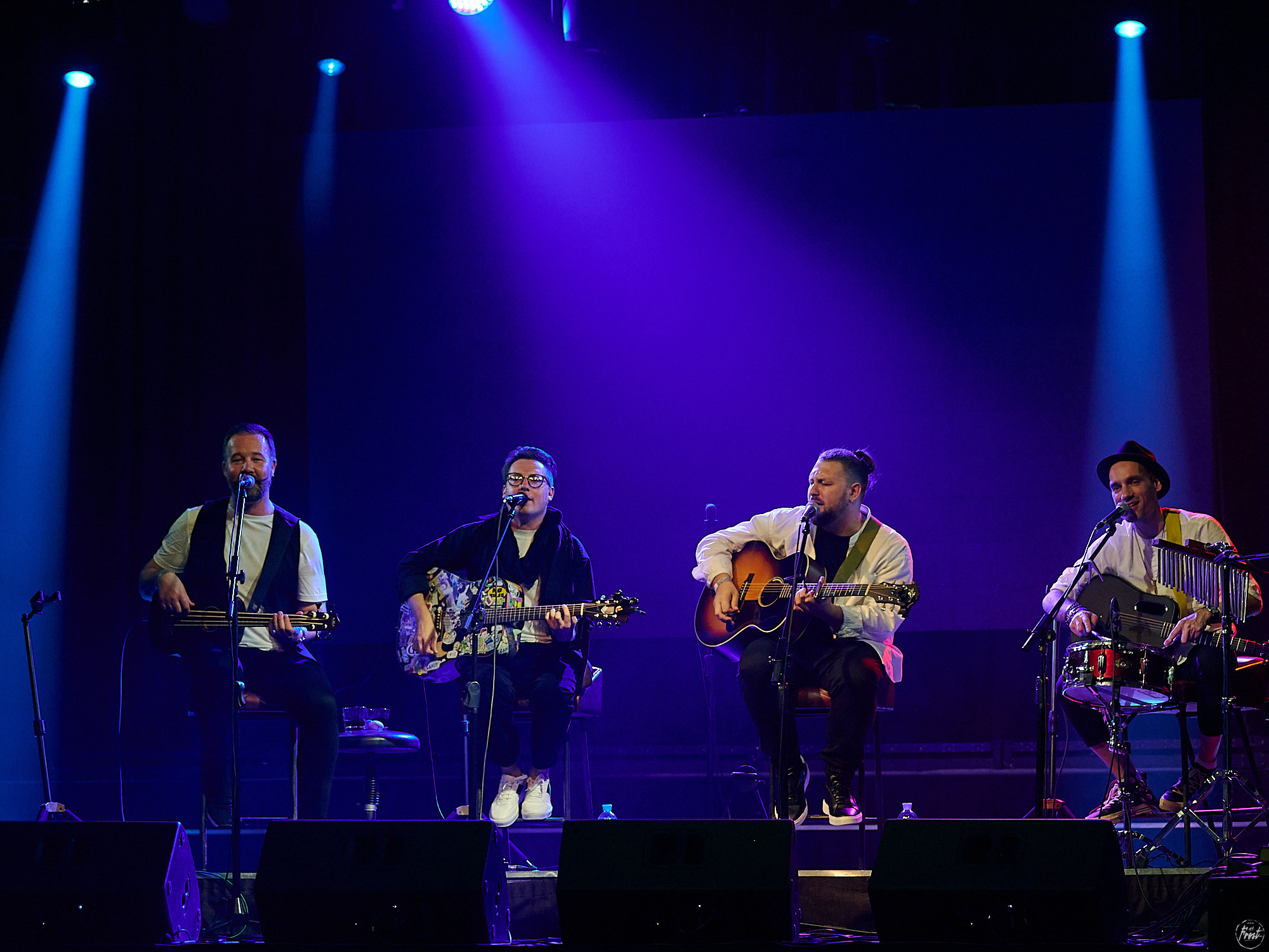Необарды: Ромарио, Павел Пиковский, Василий Уриевский, Павел Фахртдинов. Фотографии отовсюду и обо всем