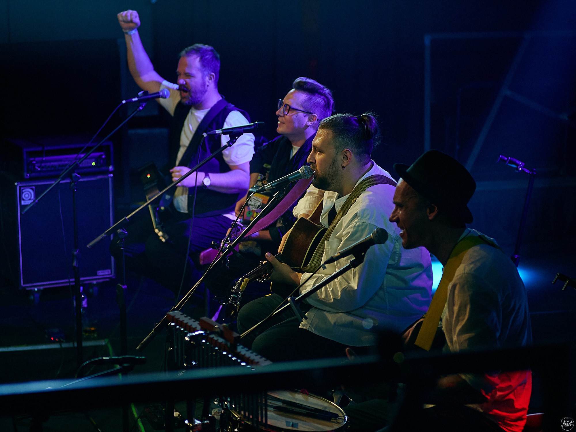 Необарды: Ромарио, Павел Пиковский, Василий Уриевский, Павел Фахртдинов. Фотографии отовсюду и обо всем