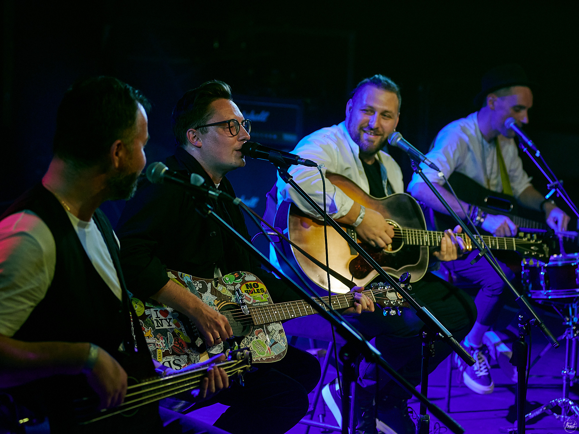 Необарды: Ромарио, Павел Пиковский, Василий Уриевский, Павел Фахртдинов. Фотографии отовсюду и обо всем