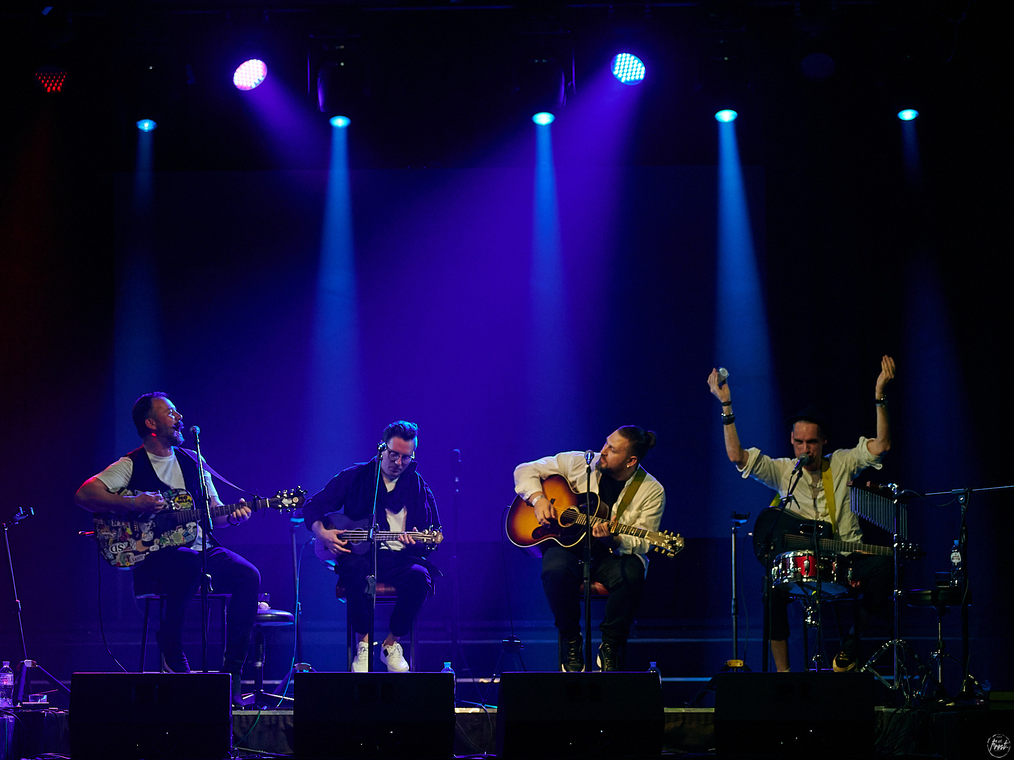 Необарды: Ромарио, Павел Пиковский, Василий Уриевский, Павел Фахртдинов. Фотографии отовсюду и обо всем
