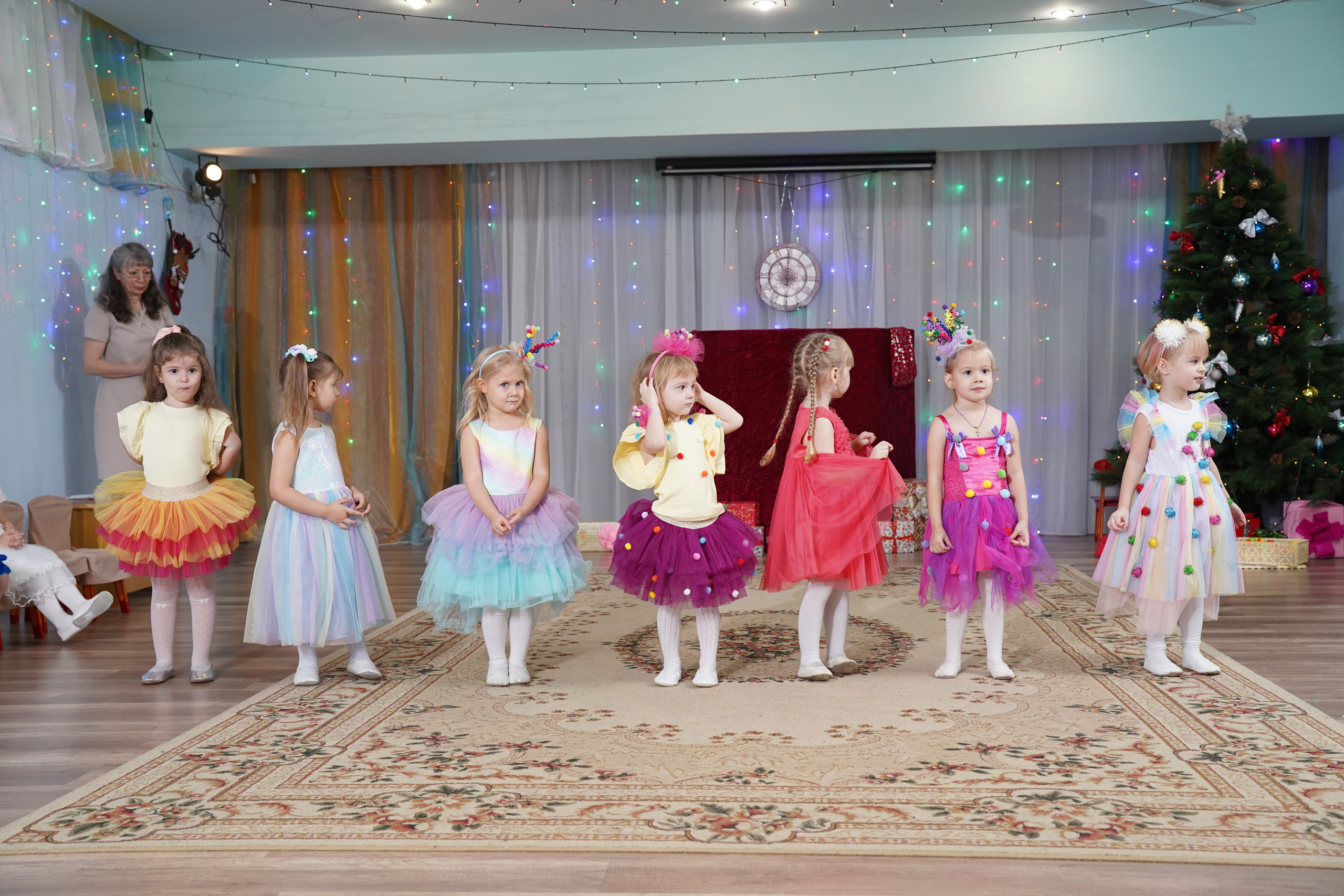 Репортажная съемка /Выпускной//. MEMENTO.Выпускные альбомы, школьные, юбилейные и другие книги. Ростов-на-Дону