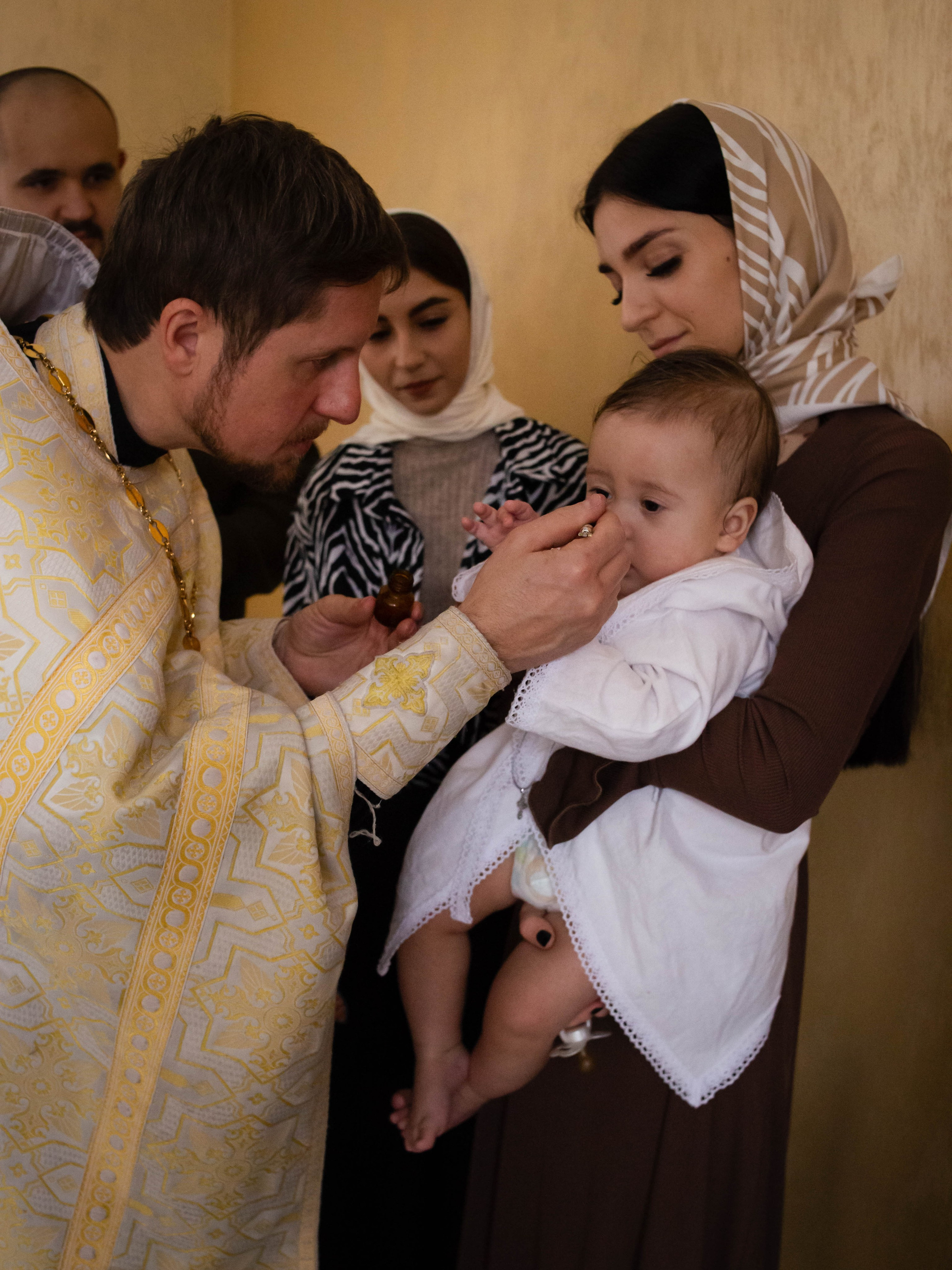 Крещение Эмира. Семейный фотограф Софи Симакова в Волгограде и Волжском