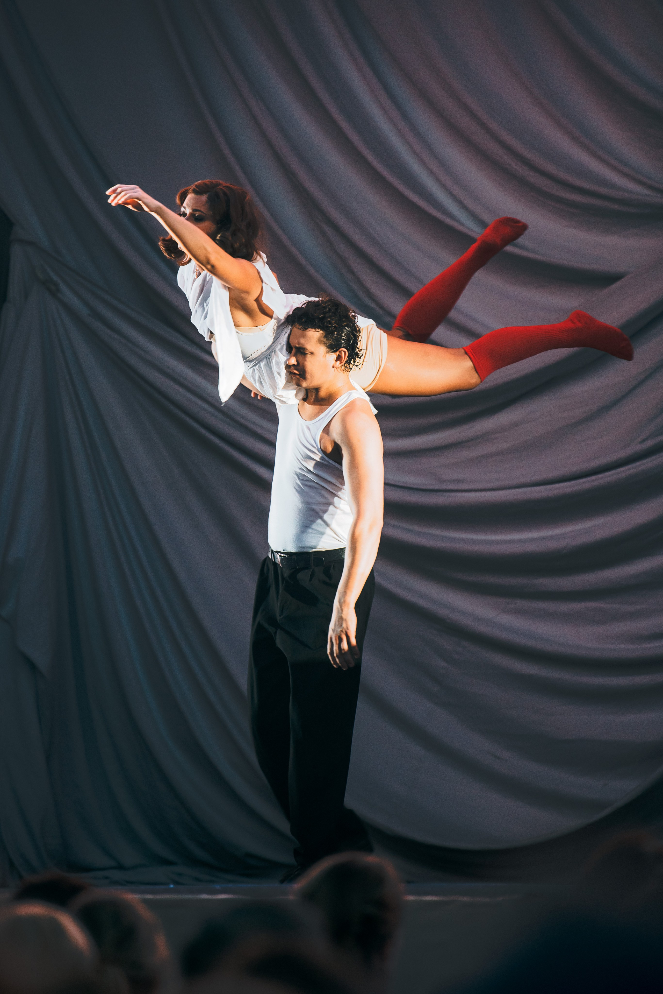 «Маяковский. Я сам» на сцене «Театрального бульвара» 06.08.26. Концертный/репортажный фотограф в Москве и СПб Ангелина Андреева