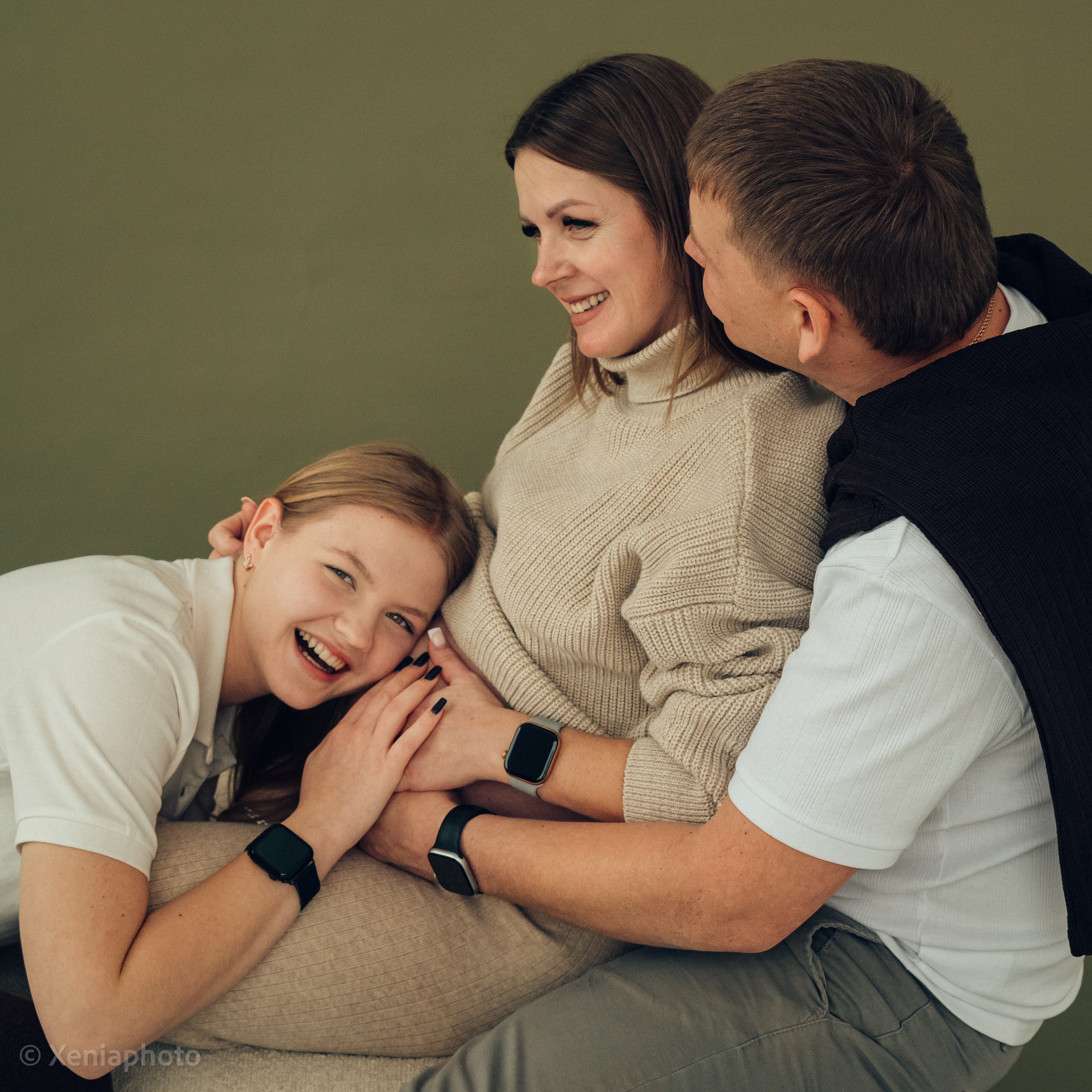 Студийная Семейная фотосессия. Семейный фотограф в Краснодаре и Курганинске